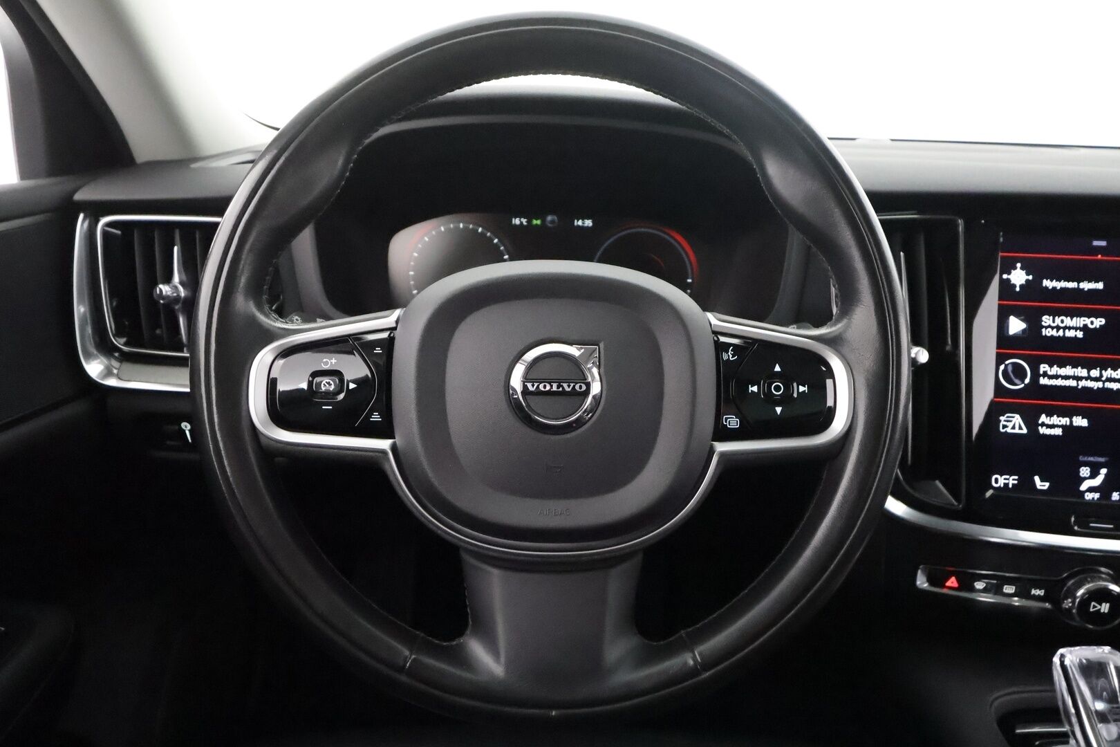Volvo V60 2020 T8 TwE AWD Inscription aut - | Webasto | Koukku | Panorama | ACC | P.kamera | Full-LED | Sporttipenkki Muistilla | Navi | Kaistavahti | Katveavustin | Keyless | 2x Latauskaapelit | Kahdet renkaat |