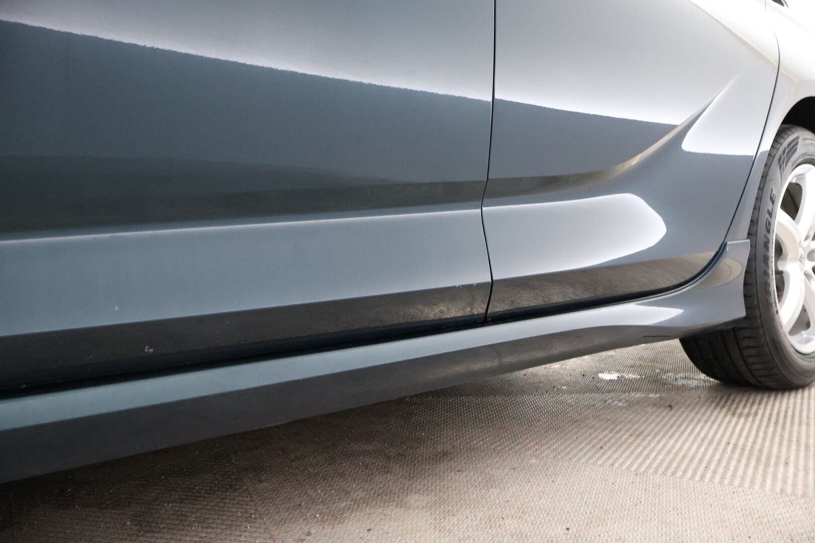 Opel Insignia 2018 MYYDÄÄN HUUTOKAUPAT.COM - / Webasto / ACC / 360-kamera / HUD / Vetokoukku / Nahkasisusta / Ilmastoidut etuistuimet / 