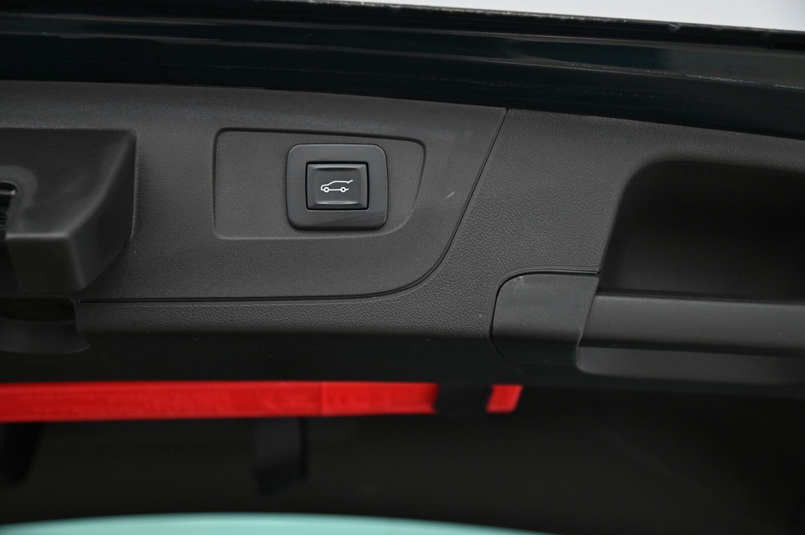 Opel Insignia 2018 MYYDÄÄN HUUTOKAUPAT.COM - / Webasto / ACC / 360-kamera / HUD / Vetokoukku / Nahkasisusta / Ilmastoidut etuistuimet / 