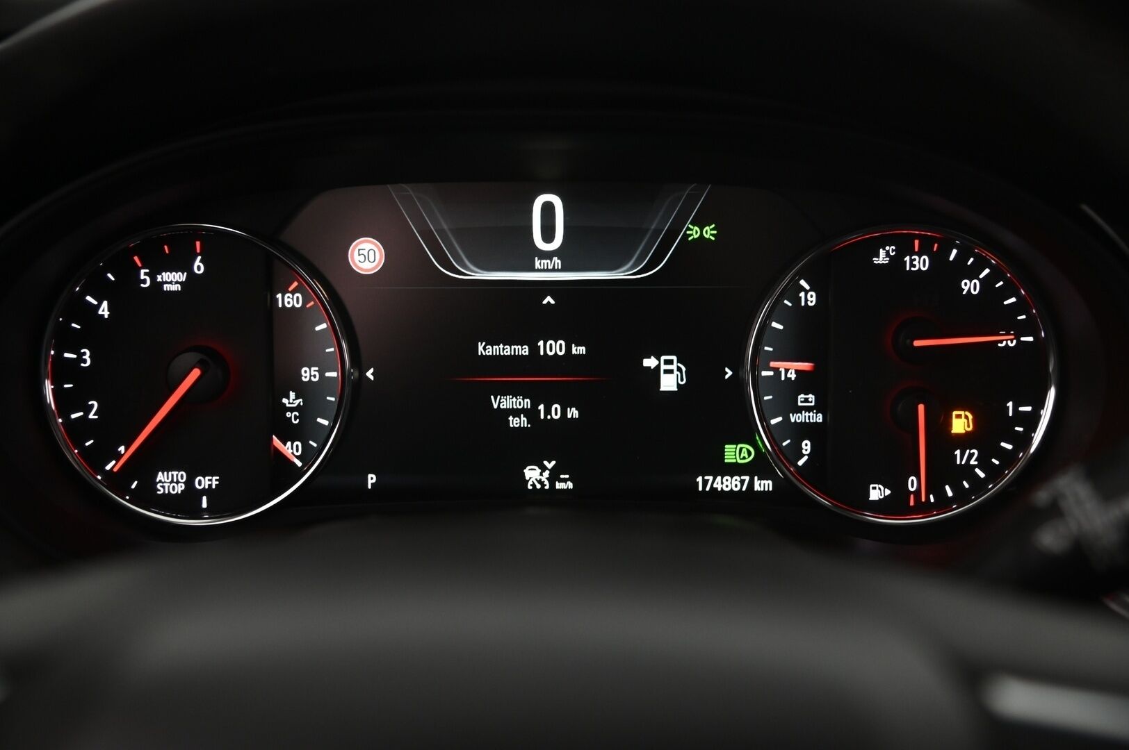 Opel Insignia 2018 MYYDÄÄN HUUTOKAUPAT.COM - / Webasto / ACC / 360-kamera / HUD / Vetokoukku / Nahkasisusta / Ilmastoidut etuistuimet / 