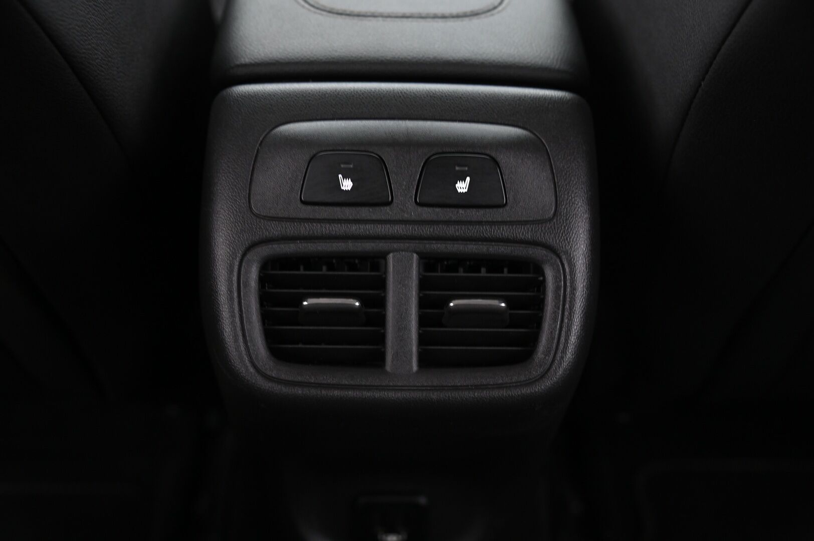 Opel Insignia 2018 MYYDÄÄN HUUTOKAUPAT.COM - / Webasto / ACC / 360-kamera / HUD / Vetokoukku / Nahkasisusta / Ilmastoidut etuistuimet / 