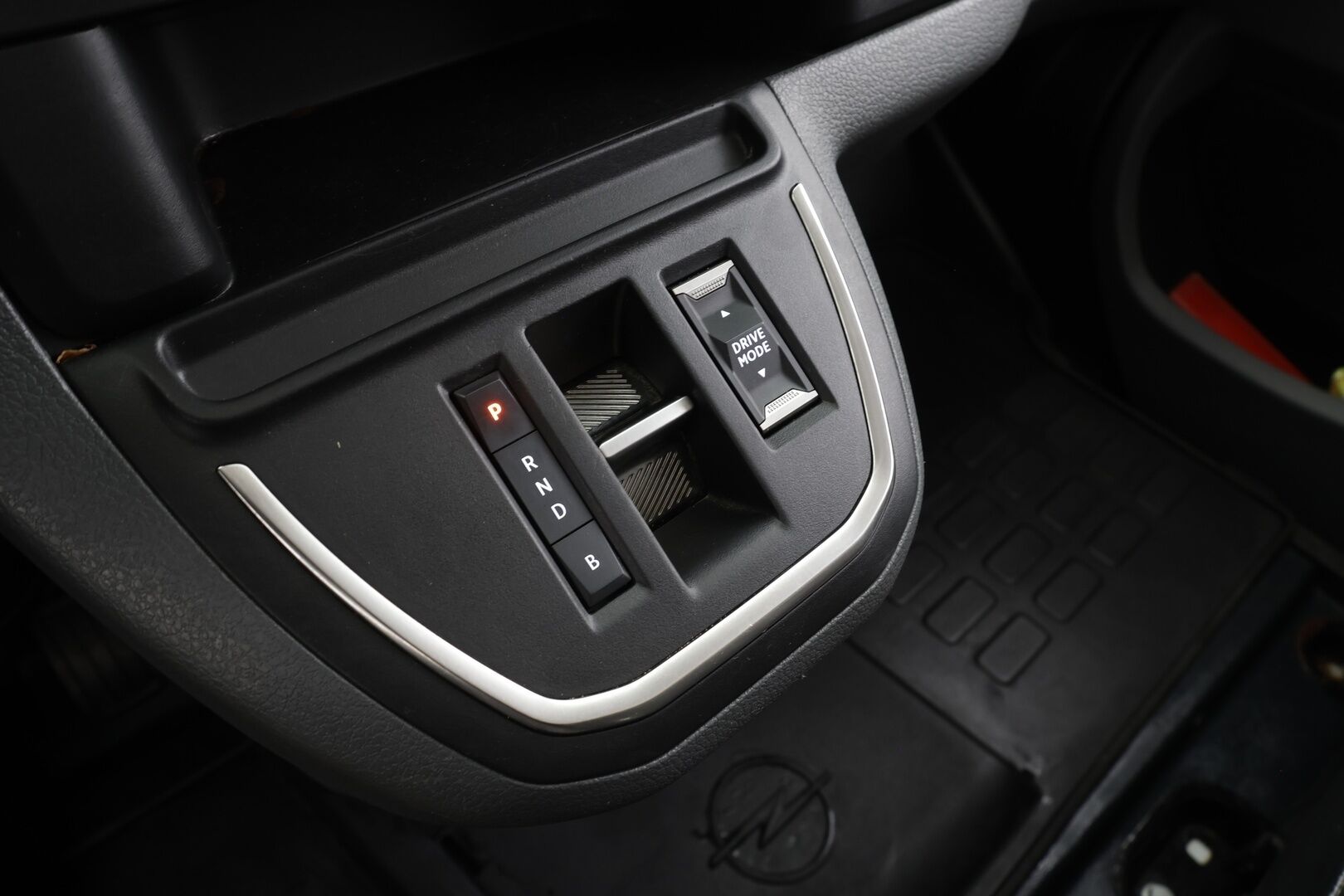 Opel Vivaro-e 2022 Van L Comfort 136 hv automaatti 75 kWh - | P.Kamera | Vakkari | Bluetooth | Katveavustin | Puolinahat | Ilmastointi | Penkinlämmittimet | 1-om Suomi-auto | Kahdet renkaat |