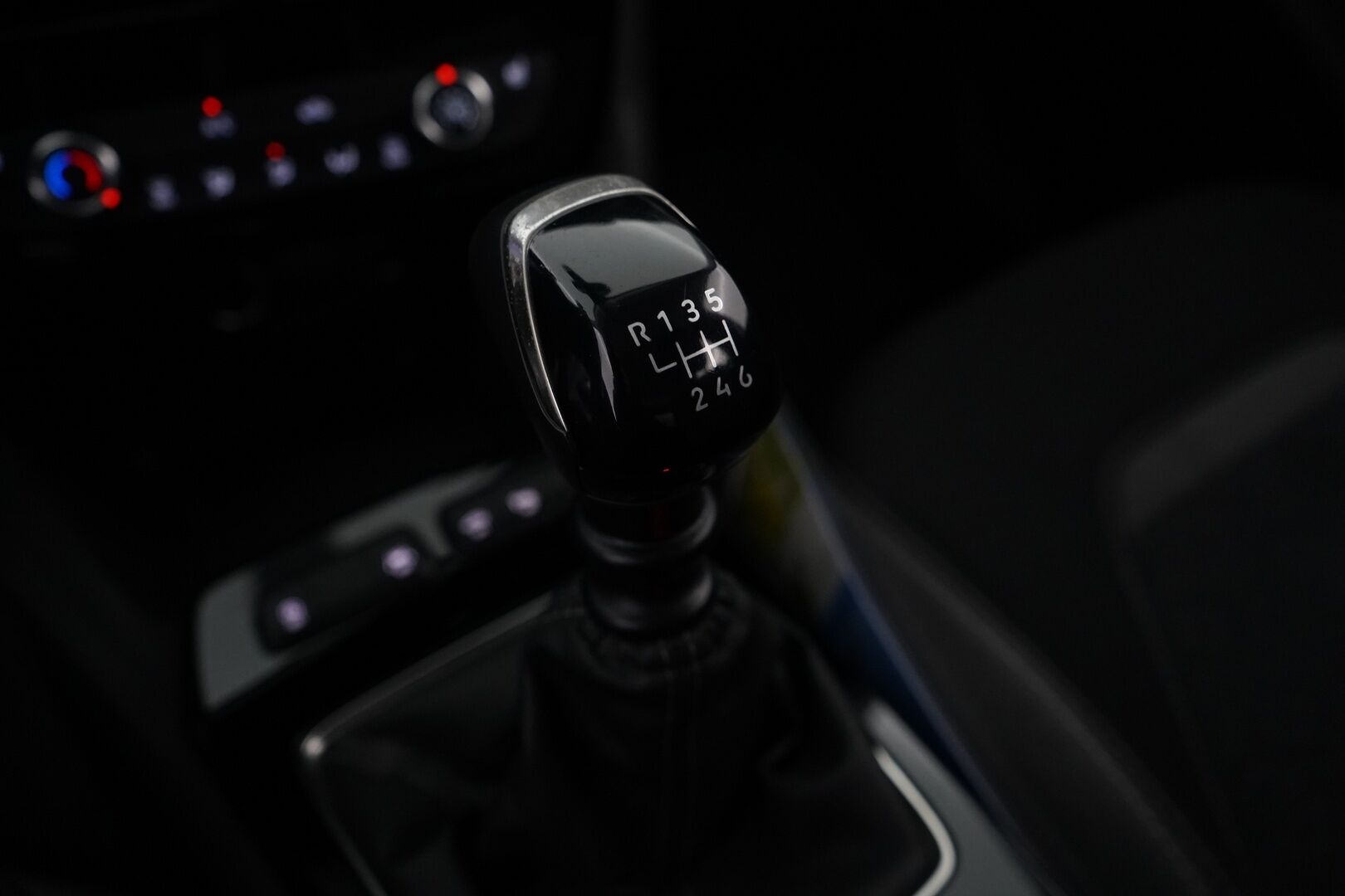 Opel Mokka 2021 Comfort 100 Turbo * Vakkari / Peruutuskamera / Lohkolämmitin * - Suomi-auto / Viimeisin huolto 146tkm / Jakohihna vaihdettu / Katsastettu 10/2025