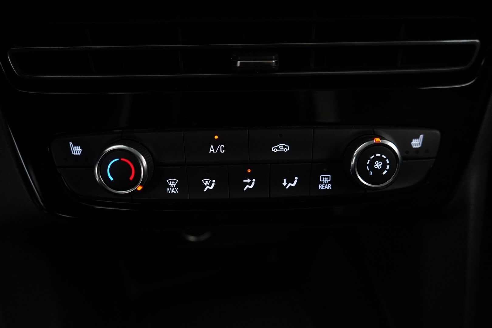 Opel Mokka 2021 Comfort 100 Turbo * Vakkari / Peruutuskamera / Lohkolämmitin * - Suomi-auto / Viimeisin huolto 146tkm / Jakohihna vaihdettu / Katsastettu 10/2025