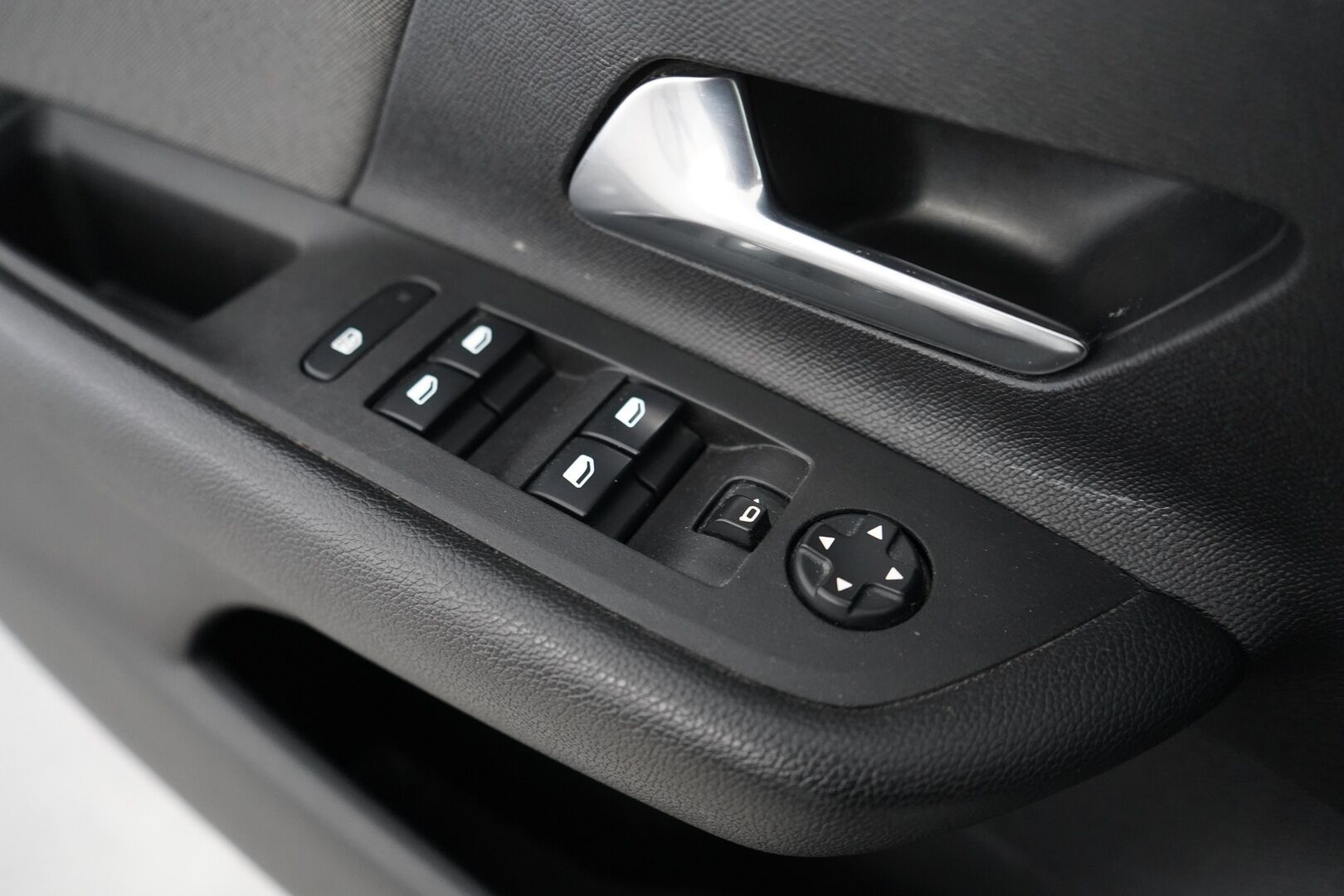 Opel Mokka 2021 Comfort 100 Turbo * Vakkari / Peruutuskamera / Lohkolämmitin * - Suomi-auto / Viimeisin huolto 146tkm / Jakohihna vaihdettu / Katsastettu 10/2025