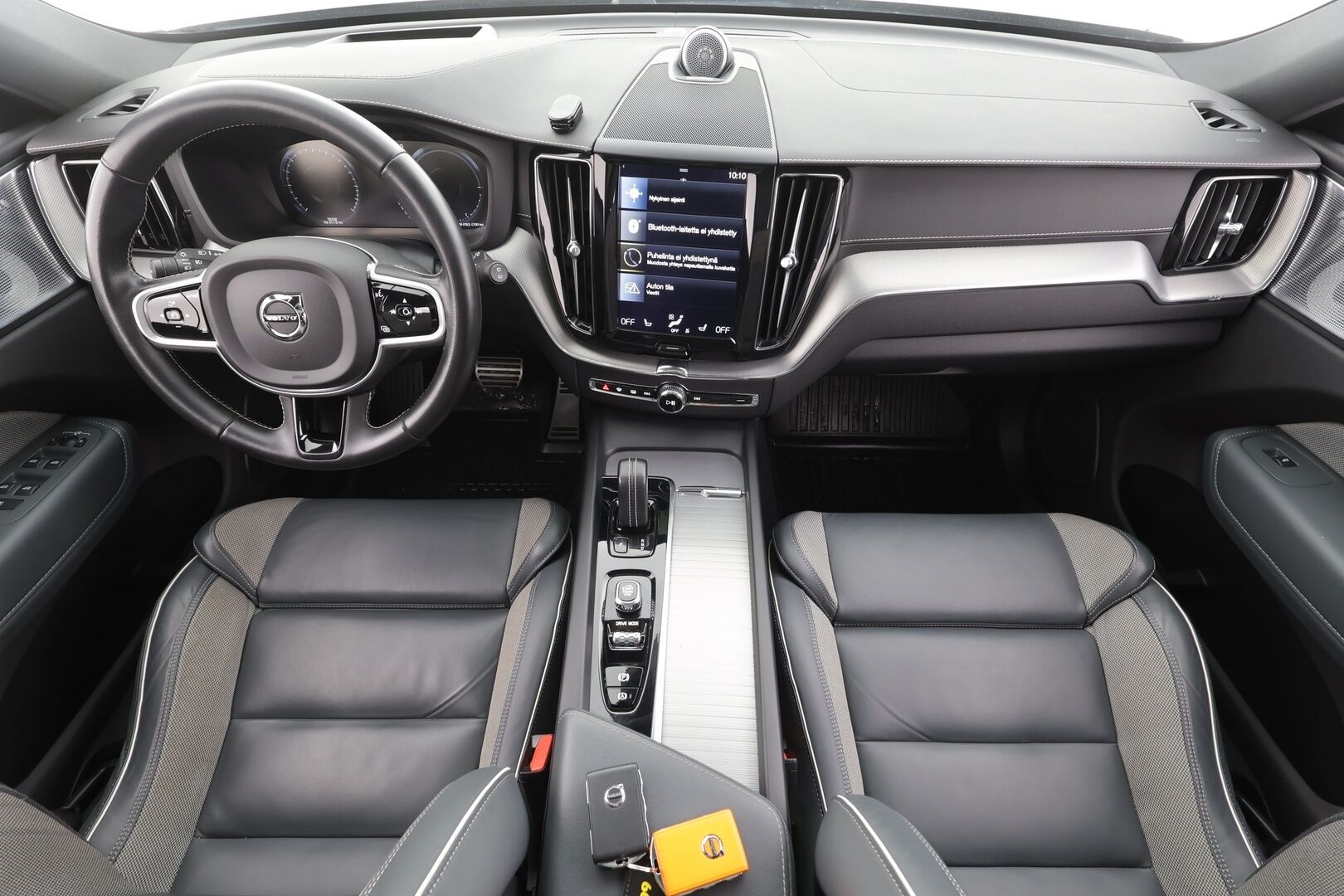 Volvo XC60 2021 T8 TwE AWD R-Design aut - Panorama | Bowers&Wilkins | Webasto | Koukku | ACC | Full-LED | 360-Kamera | Nahka-Alcantara Muistipenkki 