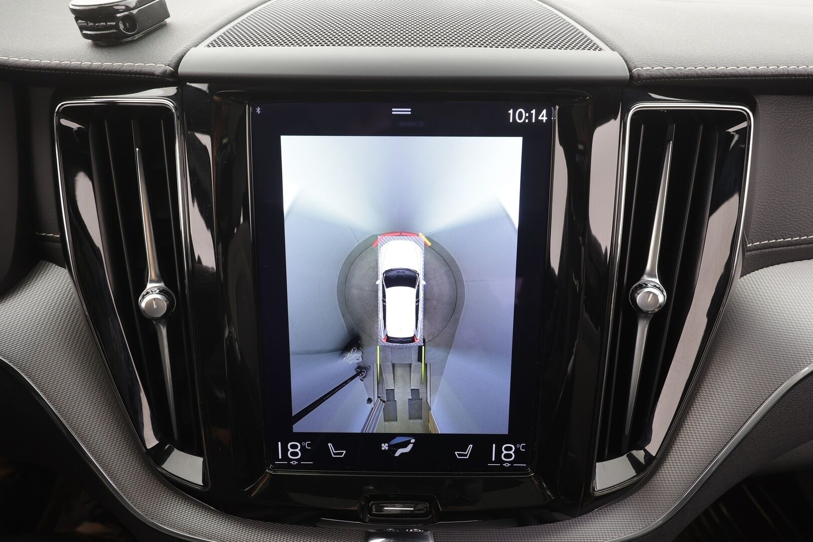 Volvo XC60 2021 T8 TwE AWD R-Design aut - Panorama | Bowers&Wilkins | Webasto | Koukku | ACC | Full-LED | 360-Kamera | Nahka-Alcantara Muistipenkki 