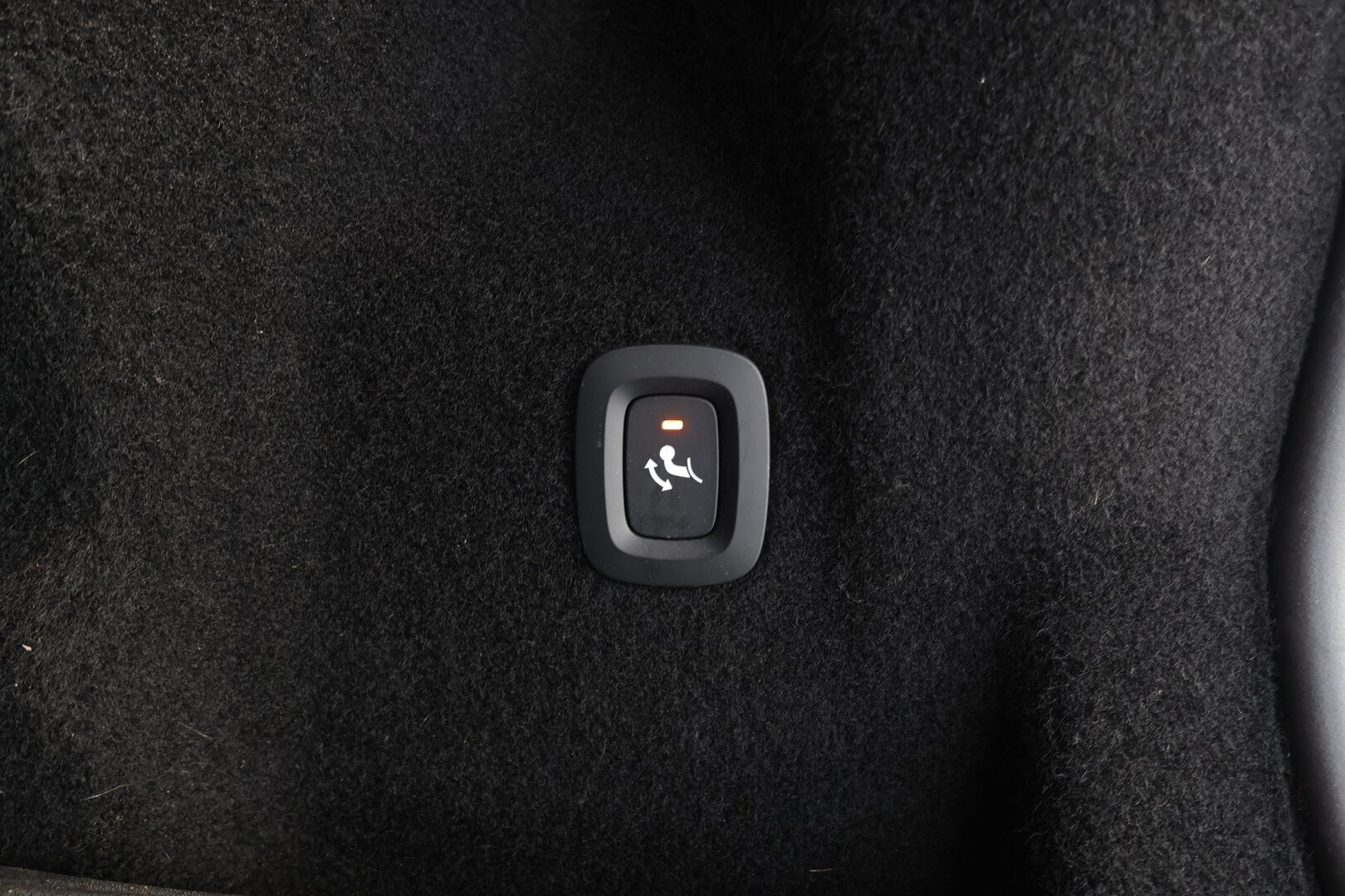 Volvo XC60 2021 T8 TwE AWD R-Design aut - Panorama | Bowers&Wilkins | Webasto | Koukku | ACC | Full-LED | 360-Kamera | Nahka-Alcantara Muistipenkki 