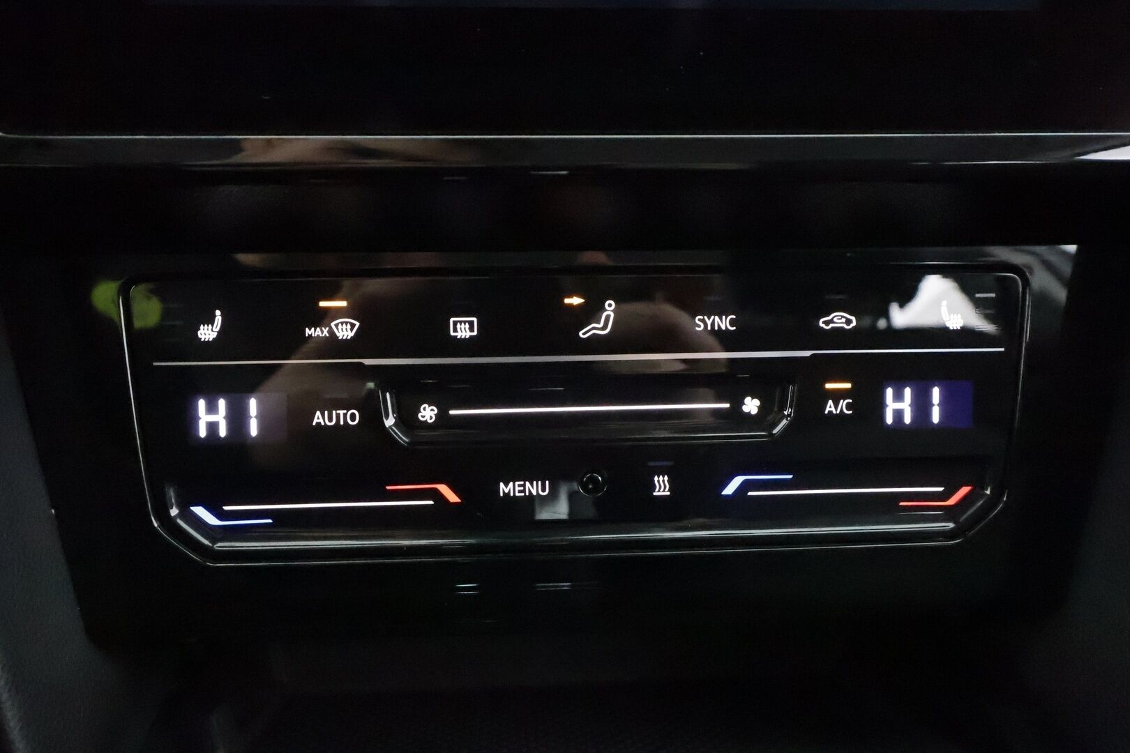 Volkswagen Passat 2022 Style Business 2,0 TDI 110kW DSG * ACC / Webasto / P-Kamera / Koukku / LED * - 1.om Suomi-auto / 2x vanteet / Keyless