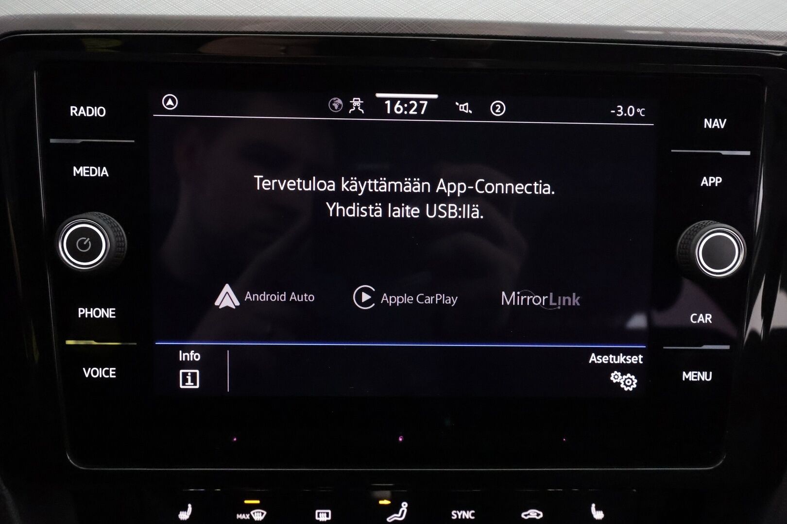 Volkswagen Passat 2022 Style Business 2,0 TDI 110kW DSG * ACC / Webasto / P-Kamera / Koukku / LED * - 1.om Suomi-auto / 2x vanteet / Keyless - HULLUT AVAJAISHULINAT KORKOTARJOUS 3,29 %