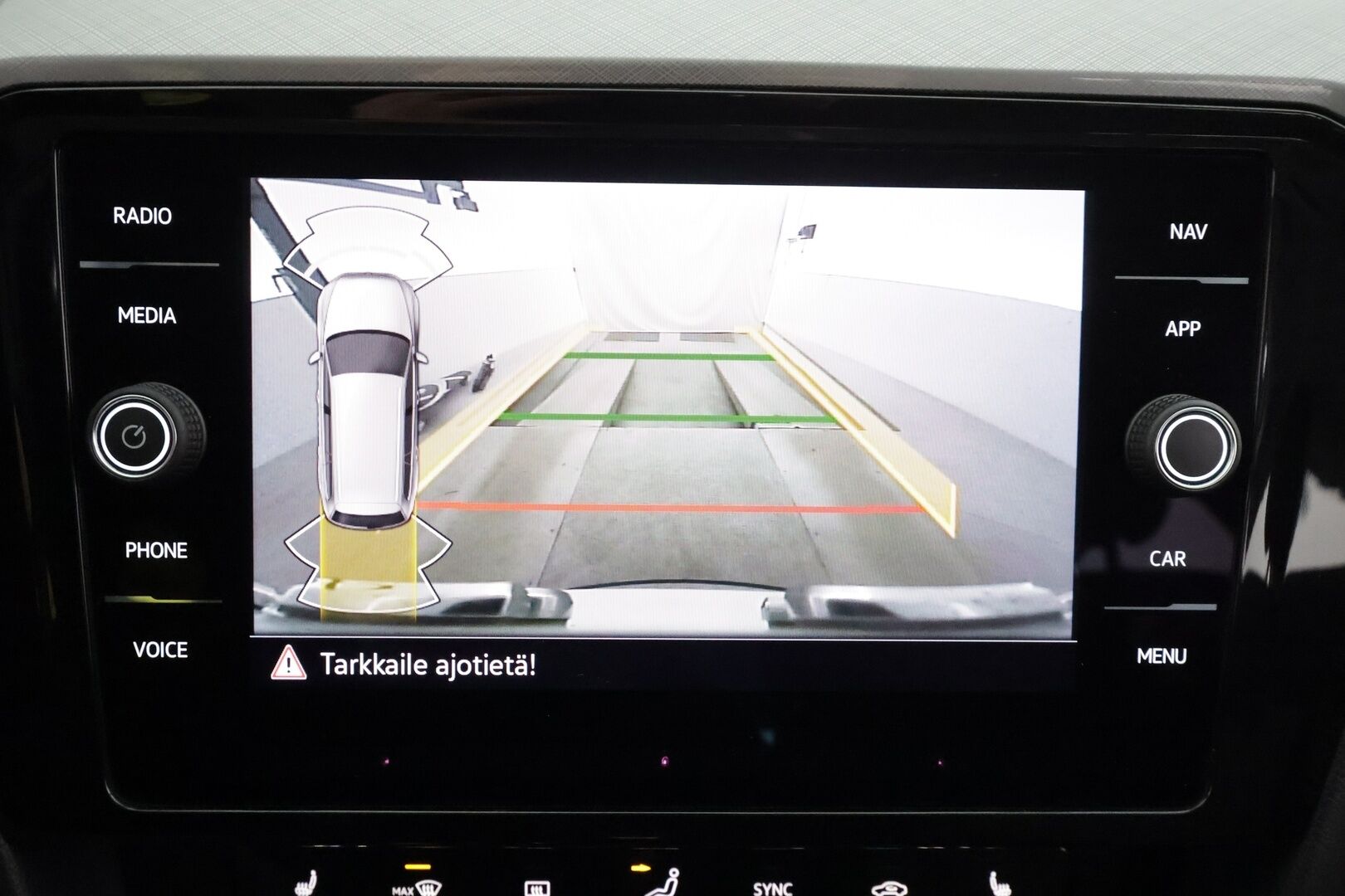 Volkswagen Passat 2022 Style Business 2,0 TDI 110kW DSG * ACC / Webasto / P-Kamera / Koukku / LED * - 1.om Suomi-auto / 2x vanteet / Keyless