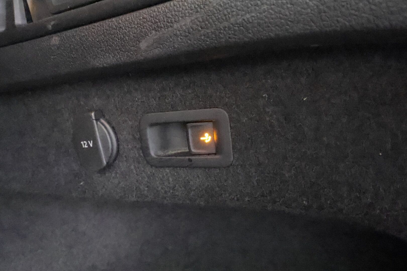 Volkswagen Passat 2022 Style Business 2,0 TDI 110kW DSG * ACC / Webasto / P-Kamera / Koukku / LED * - 1.om Suomi-auto / 2x vanteet / Keyless - HULLUT AVAJAISHULINAT KORKOTARJOUS 3,29 %