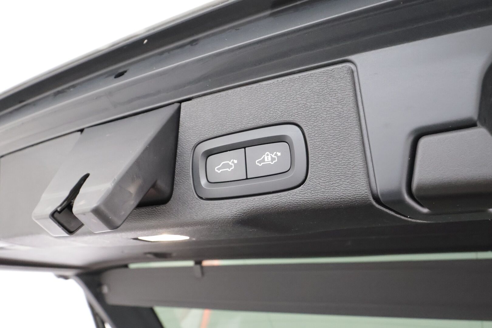 Volvo XC60 2022 T6 TwE AWD Business R-Design Edition aut. * ACC / P.kamera / Panorama / LED / Navi / Muistipenkki / Webasto / Facelift * - 1.Om Suomi-auto / Kahdet renkaat aluvanteilla - Osta nyt, maksa vasta ensi vuonna