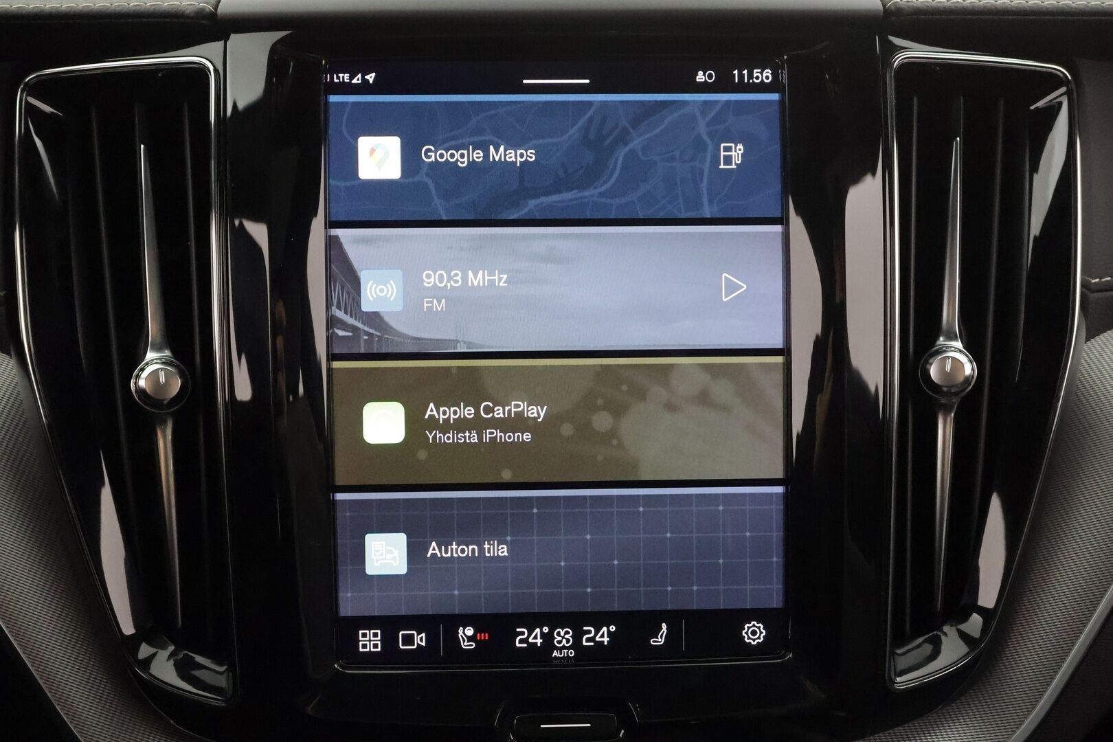 Volvo XC60 2022 T6 TwE AWD Business R-Design Edition aut. * ACC / P.kamera / Panorama / LED / Navi / Muistipenkki / Webasto / Facelift * - 1.Om Suomi-auto / Kahdet renkaat aluvanteilla - Osta nyt, maksa vasta ensi vuonna