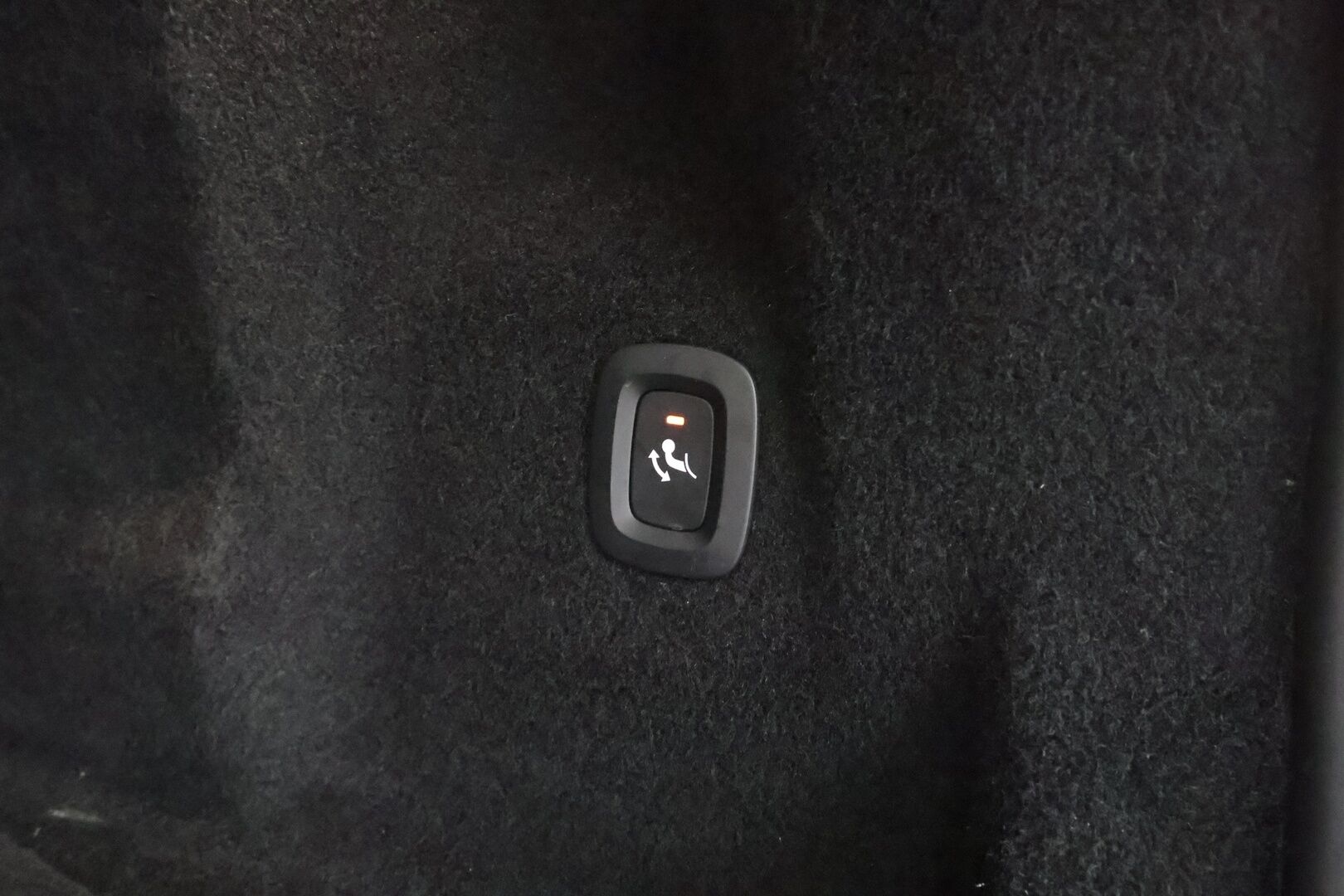 Volvo XC60 2022 T6 TwE AWD Business R-Design Edition aut. * ACC / P.kamera / Panorama / LED / Navi / Muistipenkki / Webasto / Facelift * - 1.Om Suomi-auto / Kahdet renkaat aluvanteilla - Osta nyt, maksa vasta ensi vuonna