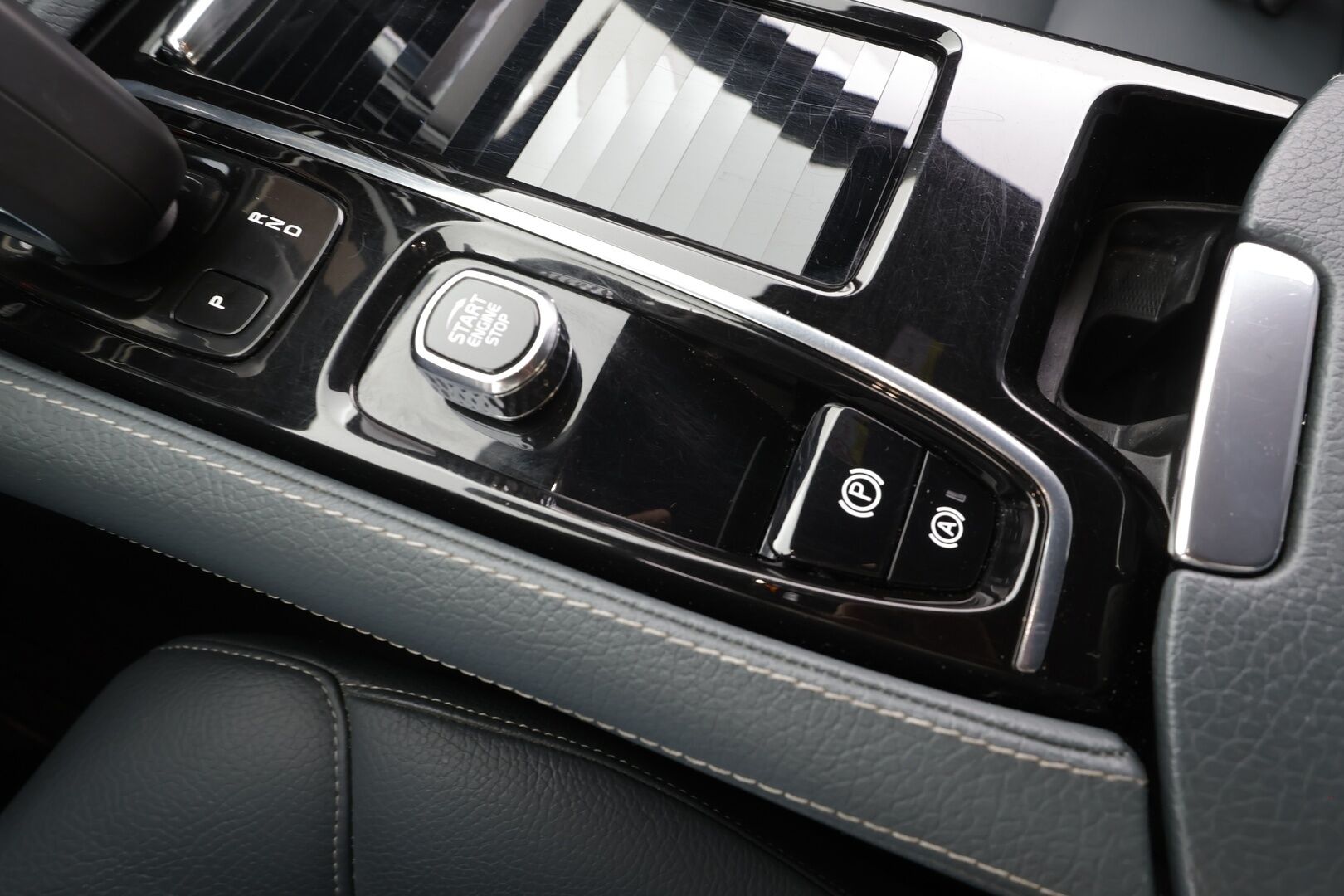 Volvo V90 2022 T6 TwE AWD Inscription Expression aut - | Pilot assist | Webasto | LED | Koukku | P.Kamera | Nahat | Osasähköt | Keyless | Suomi-auto | Kahdet Renkaat |