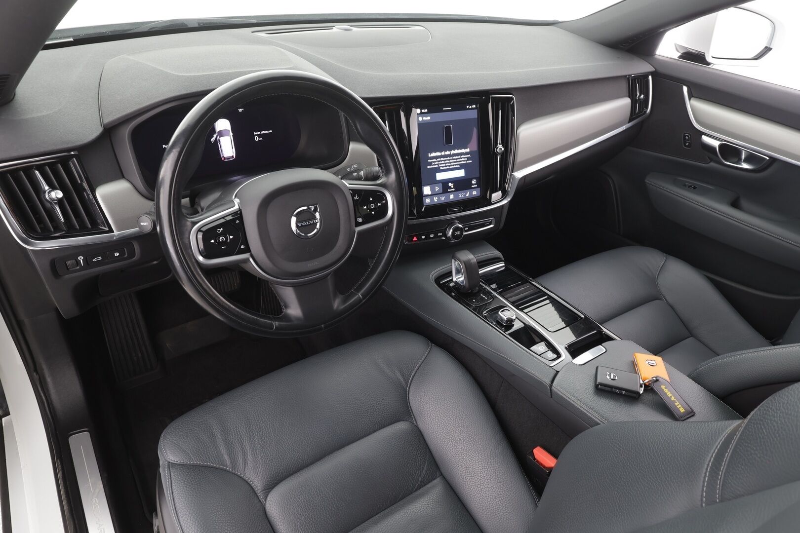 Volvo V90 2022 T6 TwE AWD Inscription Expression aut - | Pilot assist | Webasto | LED | Koukku | P.Kamera | Nahat | Osasähköt | Keyless | Suomi-auto | Kahdet Renkaat |