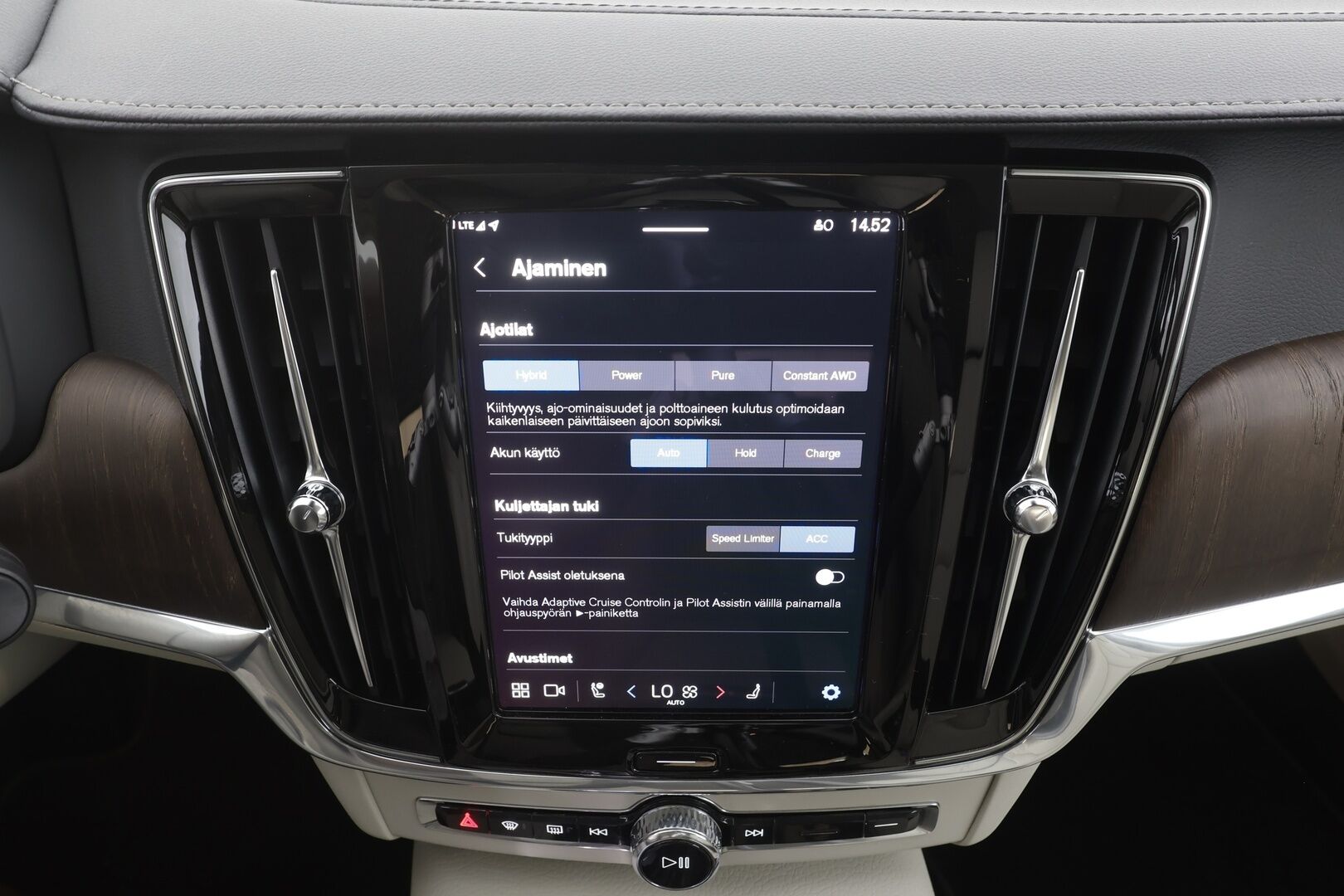 Volvo V90 2022 T6 TwE AWD Business Inscription aut - ACC | Webasto | Harman/Kardon | Sporttinahat muistilla | Kamera | Pilot Assist | BLIS | Keyless | Sähk. takaluukku | Lämm. tuulilasi | Suomi-auto | Kahdet renkaat alumiinivanteilla | ALV |
