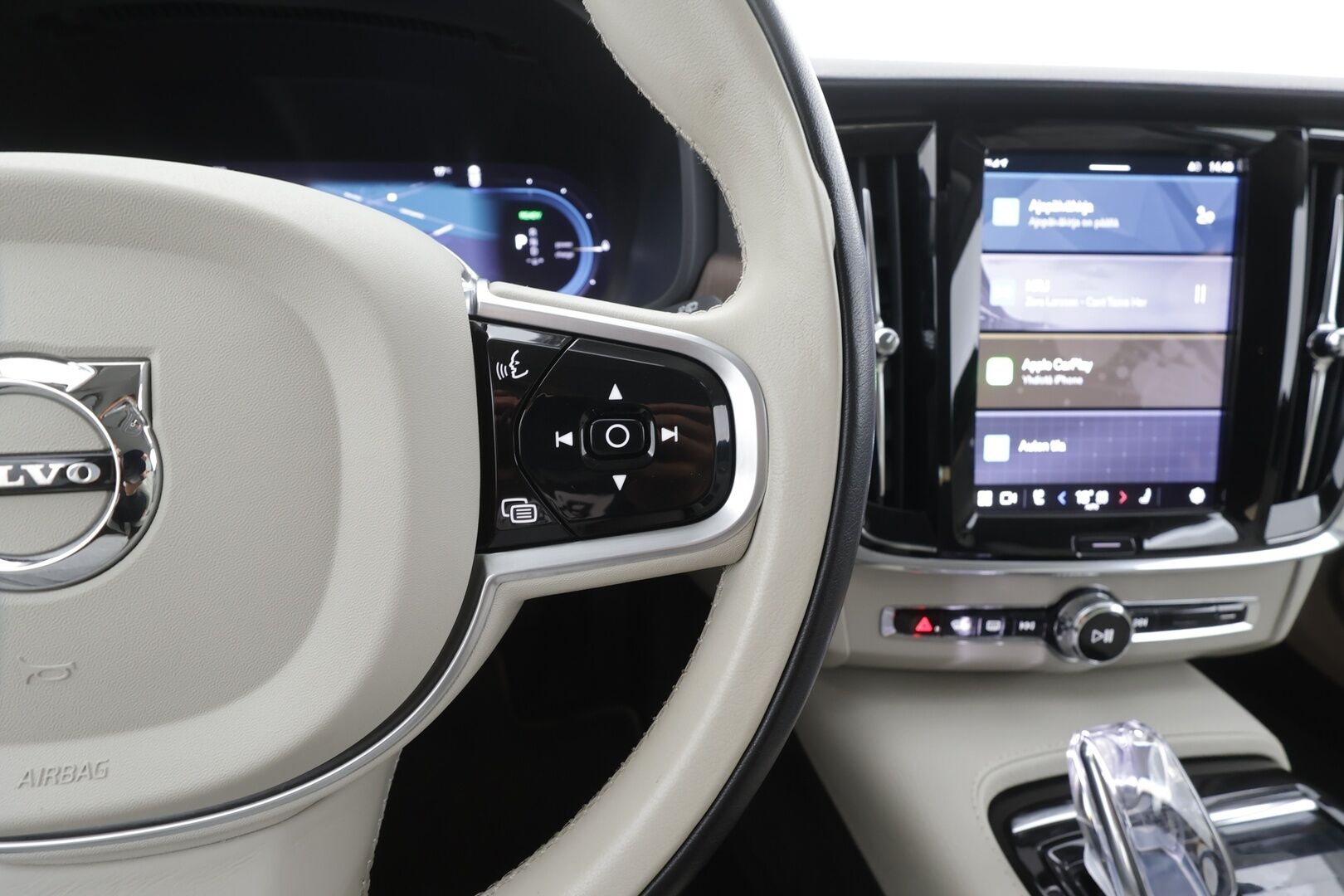 Volvo V90 2022 T6 TwE AWD Business Inscription aut - ACC | Webasto | Harman/Kardon | Sporttinahat muistilla | Kamera | Pilot Assist | BLIS | Keyless | Sähk. takaluukku | Lämm. tuulilasi | Suomi-auto | Kahdet renkaat alumiinivanteilla | ALV |