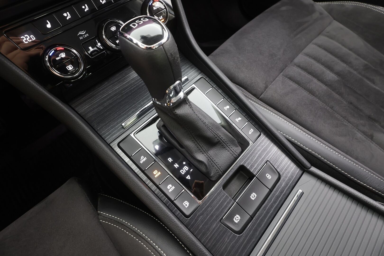 Skoda Superb 2022 1.4 TSI PHEV Style iV DSG Autom. - | ACC | Koukku | Webasto | Matrix | Canton | DCC | Muistipenkit | Nahka-alcantara | Sähk. takaluukku | 1-om suomiauto | ALV | 
