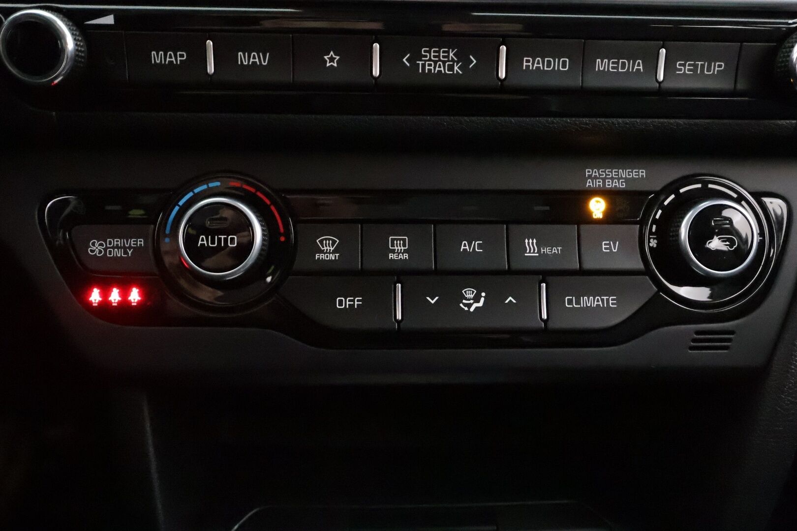 Kia Niro Electric 2022 EX 64 kWh 204 hv - | ACC | ILP | LED | Puolinahat | P.kamera | Lane Assist | Navi | Keyless | Lämm. ratti | Ambient light | Apple & Android | 2x renkaat aluin | Suomiauto |