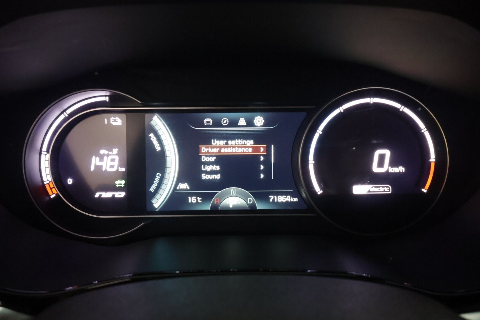 Kia Niro Electric 2022 EX 64 kWh 204 hv - | ACC | ILP | LED | Puolinahat | P.kamera | Lane Assist | Navi | Keyless | Lämm. ratti | Ambient light | Apple & Android | 2x renkaat aluin | Suomiauto |