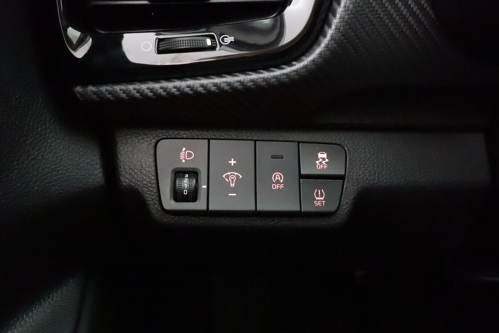 Kia Stonic 2022 1,0 T-GDI Mild-Hybrid 120hv GT-Line DCT * ACC / LED / P.Kamera / Sisätilanlämmitin / Navi / Keyless * - Suomi-auto / Merkkihuollot / Kahdet renkaat aluvanteilla