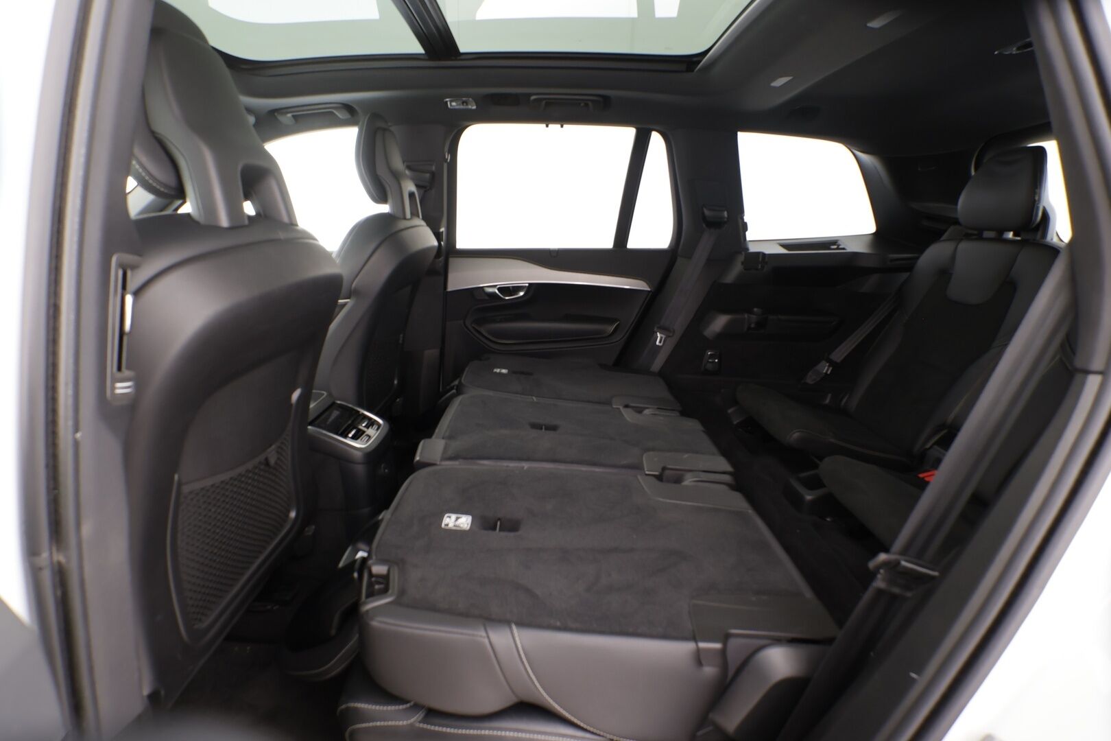 Volvo XC90 2022 T8 TwE AWD R-Design aut - | ACC | Webasto | Koukku | Panorama | Sporttipenkit muistilla | Nahka-alcantara | P.kamera | BLIS | Pilot Assist | Keyless | 1-om suomiauto | ALV | 