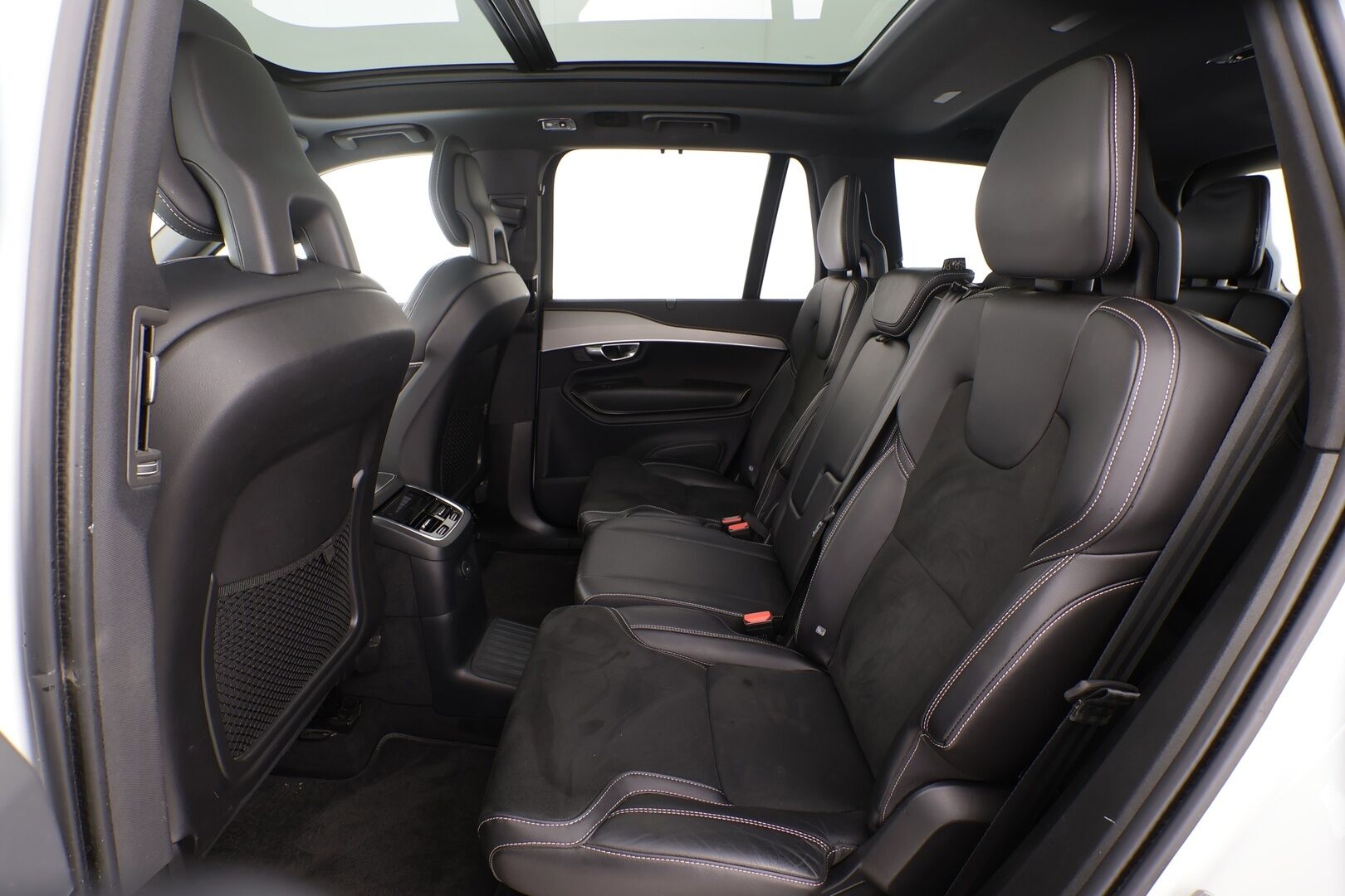 Volvo XC90 2022 T8 TwE AWD R-Design aut - | ACC | Webasto | Koukku | Panorama | Sporttipenkit muistilla | Nahka-alcantara | P.kamera | BLIS | Pilot Assist | Keyless | 1-om suomiauto | ALV | 