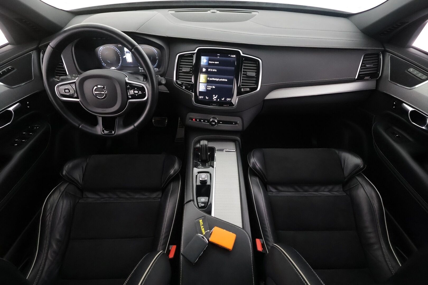 Volvo XC90 2022 T8 TwE AWD R-Design aut - | ACC | Webasto | Koukku | Panorama | Sporttipenkit muistilla | Nahka-alcantara | P.kamera | BLIS | Pilot Assist | Keyless | 1-om suomiauto | ALV | 
