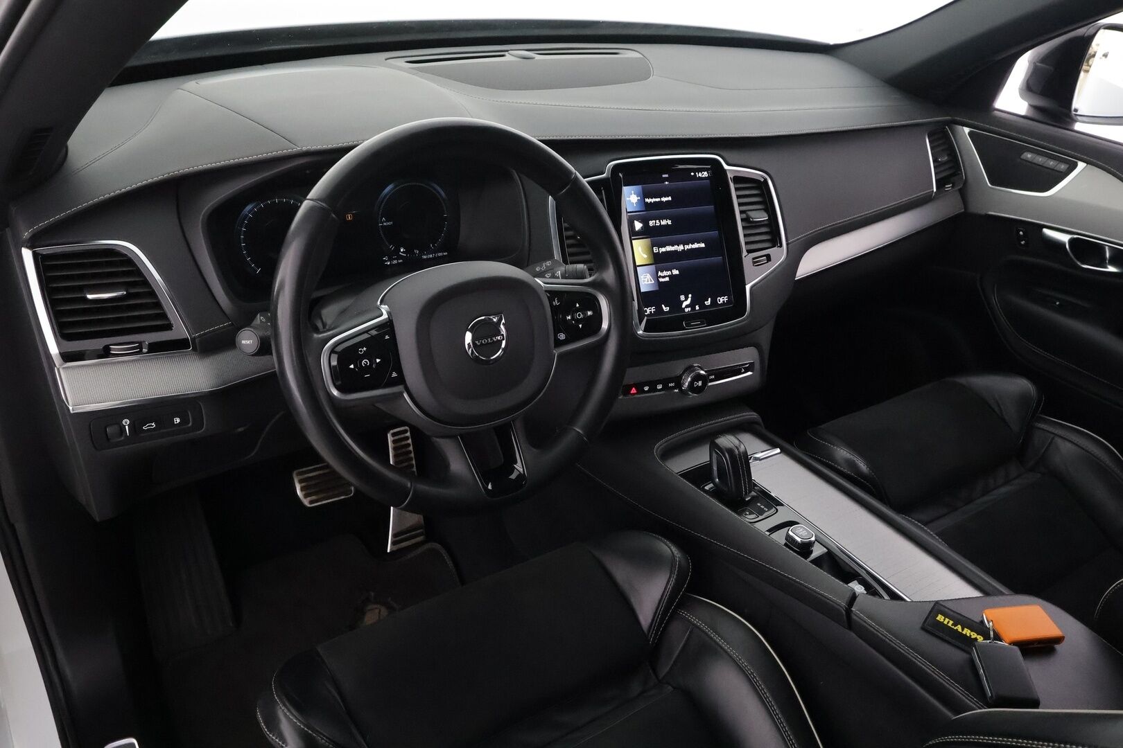 Volvo XC90 2022 T8 TwE AWD R-Design aut - | ACC | Webasto | Koukku | Panorama | Sporttipenkit muistilla | Nahka-alcantara | P.kamera | BLIS | Pilot Assist | Keyless | 1-om suomiauto | ALV | 