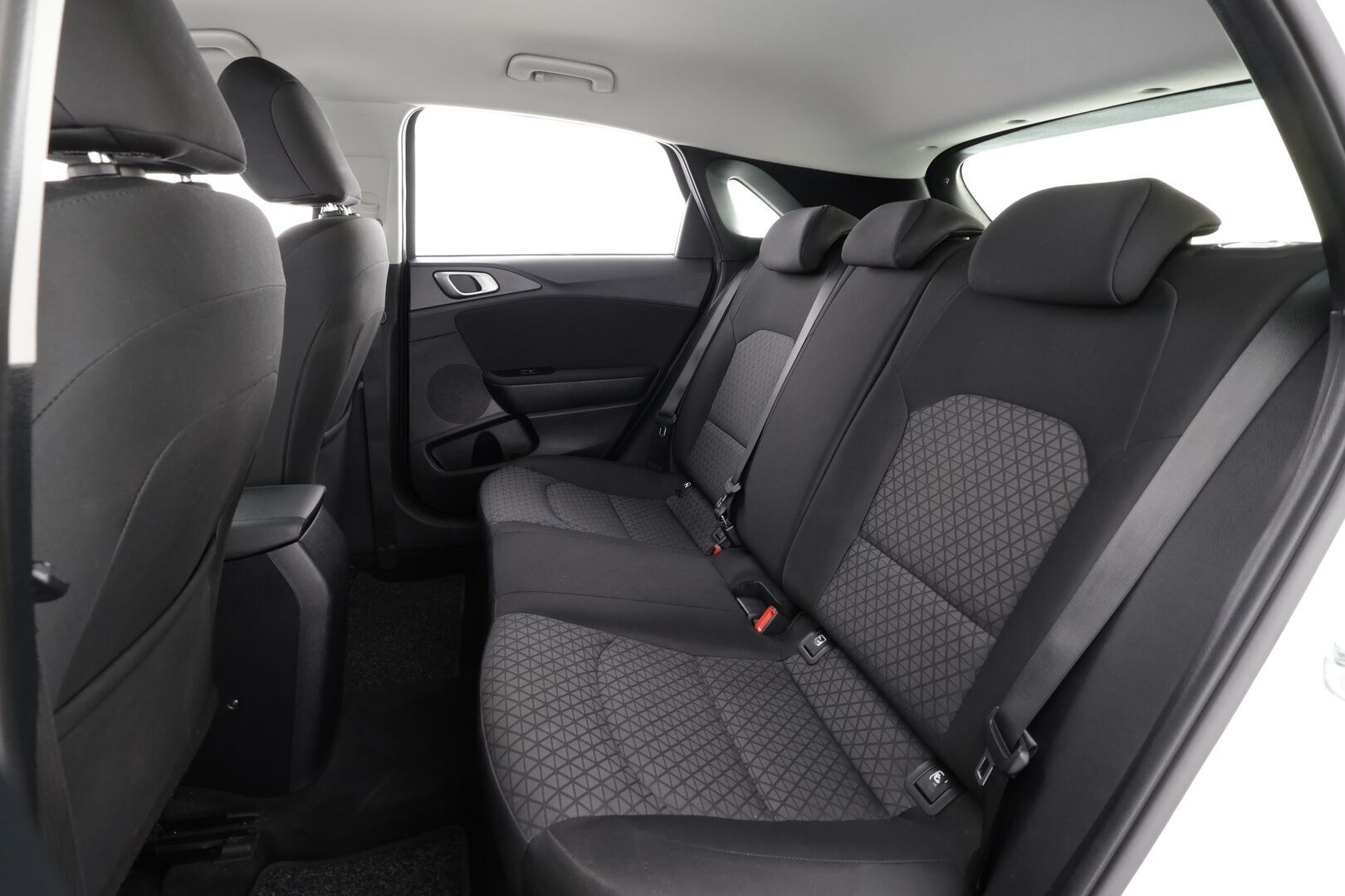 Kia Ceed 2022 1,0 T-GDI 100hv LX 5D * Vakkari / P.kamera / Kaistavahti / Ratinlämmitin / Apple&Android * - Suomi-auto / 2xRenkaat / Merkkihuollettu