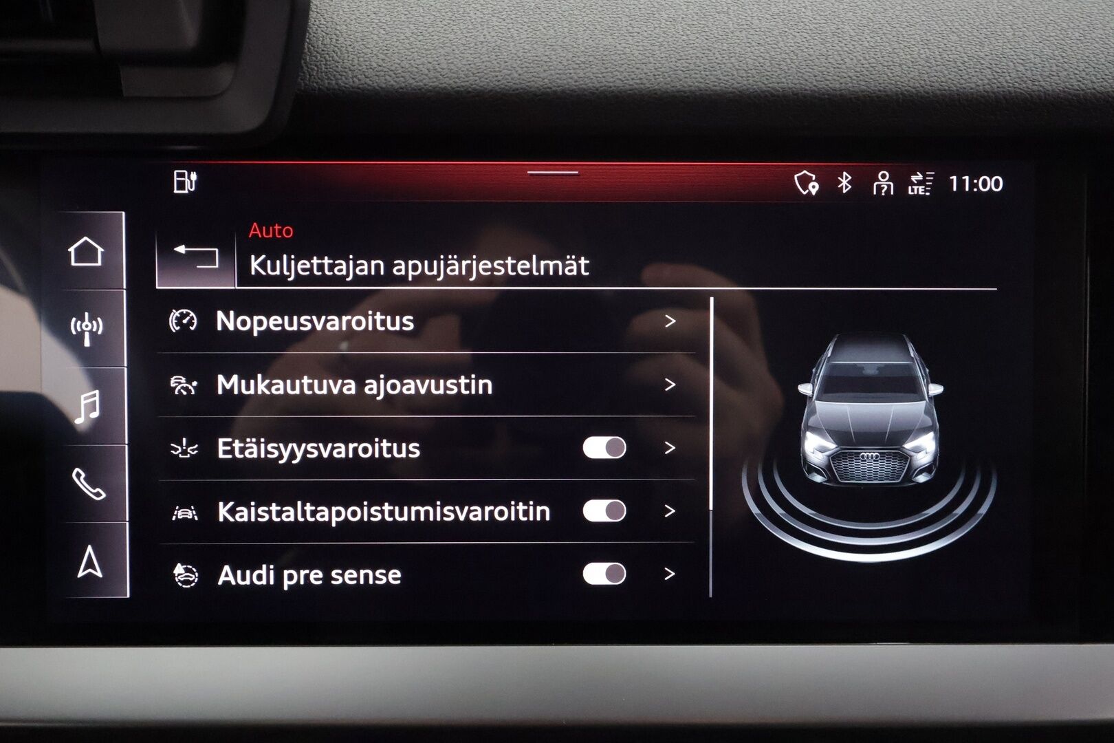 Audi A3 2022 Sportback Business 40 TFSI e 150kW S tronic ** Adapt.vakkari / Kamera / Sähköpenkki / Matrix-LED ** - 1.Om Suomi-auto / Sporttipenkit / Keyless 