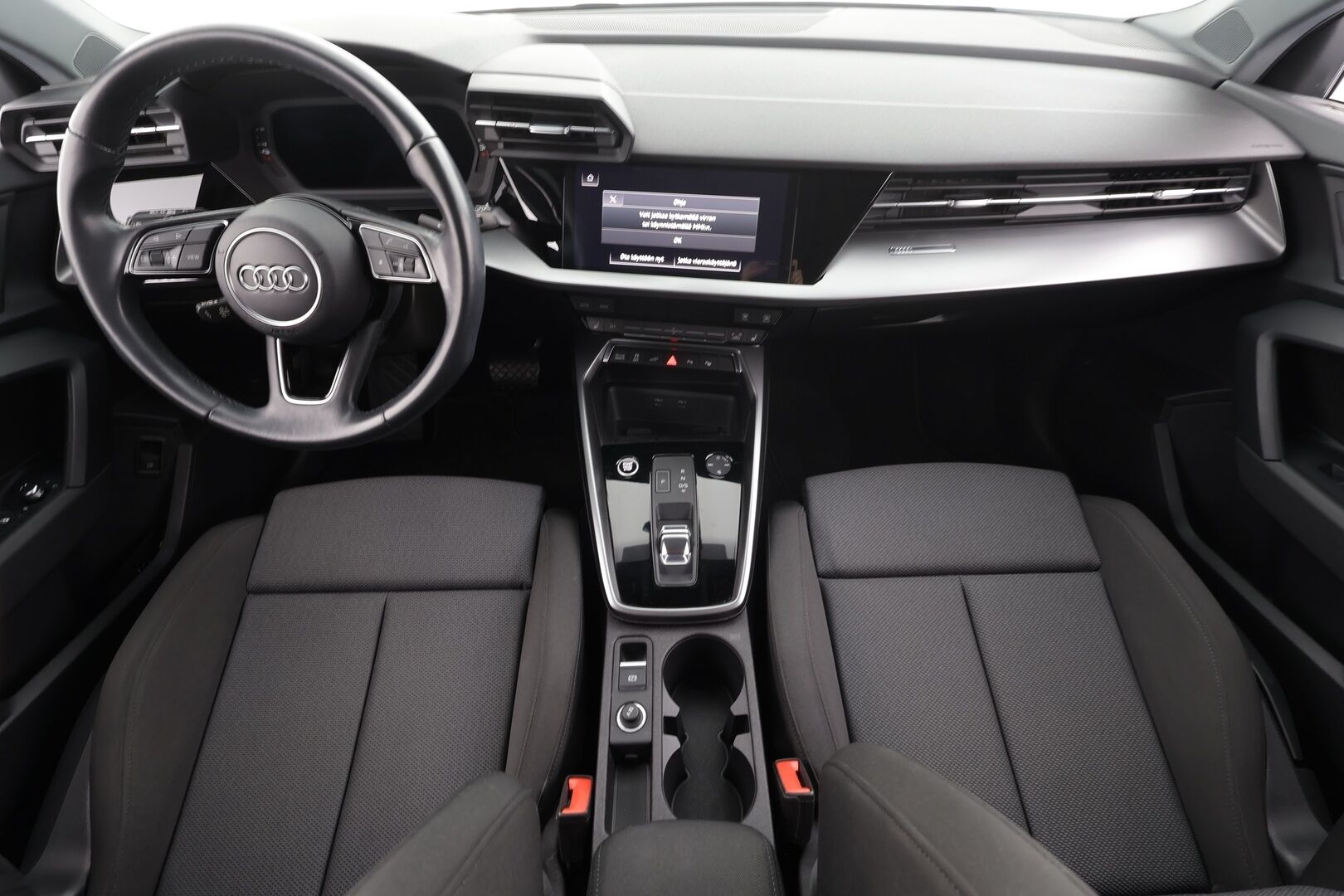 Audi A3 2022 Sportback Business 40 TFSI e 150kW S tronic ** Adapt.vakkari / Kamera / Sähköpenkki / Matrix-LED ** - 1.Om Suomi-auto / Sporttipenkit / Keyless 