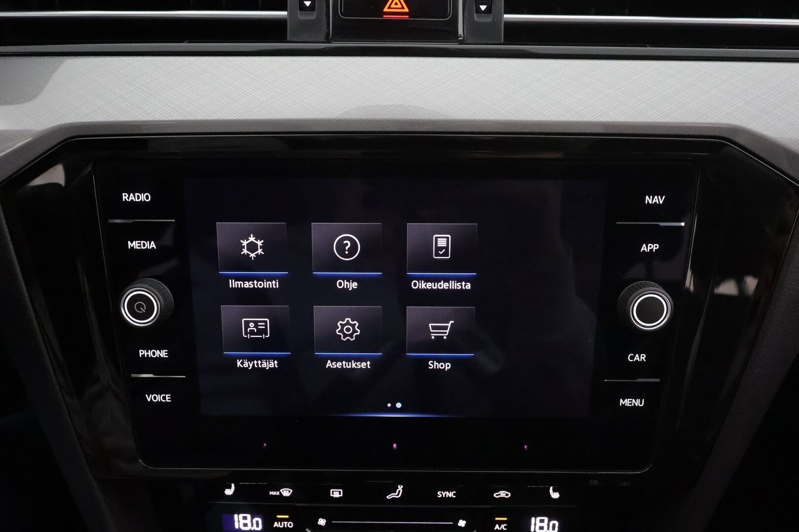 Volkswagen Passat 2022 Style Business2,0 Tdi Scr 110 Kw Dsg * ACC / IQ-Light / Koukku / Webasto / Hierova muistipenkki / Apple&Android * - Suomi-auto / Merkkihuollettu / Kahdet renkaat