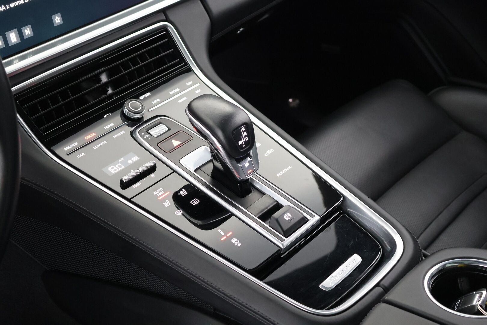 Porsche Panamera 2018 4 E-Hybrid Sport Turismo - ACC | Ilmastoidut & Hierovat Istuimet | BOSE | 14 - Penkit | Panorama | Lane Assist | Sport Chrono | Juuri huollettu!  