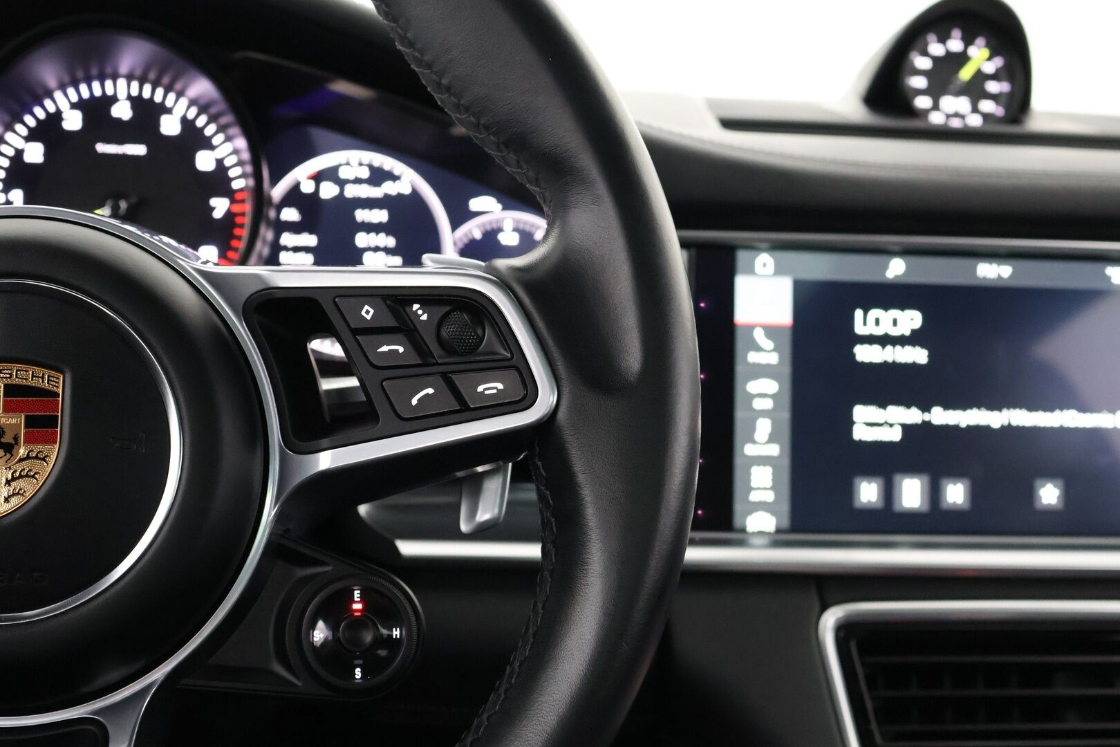 Porsche Panamera 2018 4 E-Hybrid Sport Turismo - ACC | Ilmastoidut & Hierovat Istuimet | BOSE | 14 - Penkit | Panorama | Lane Assist | Sport Chrono | Juuri huollettu!  