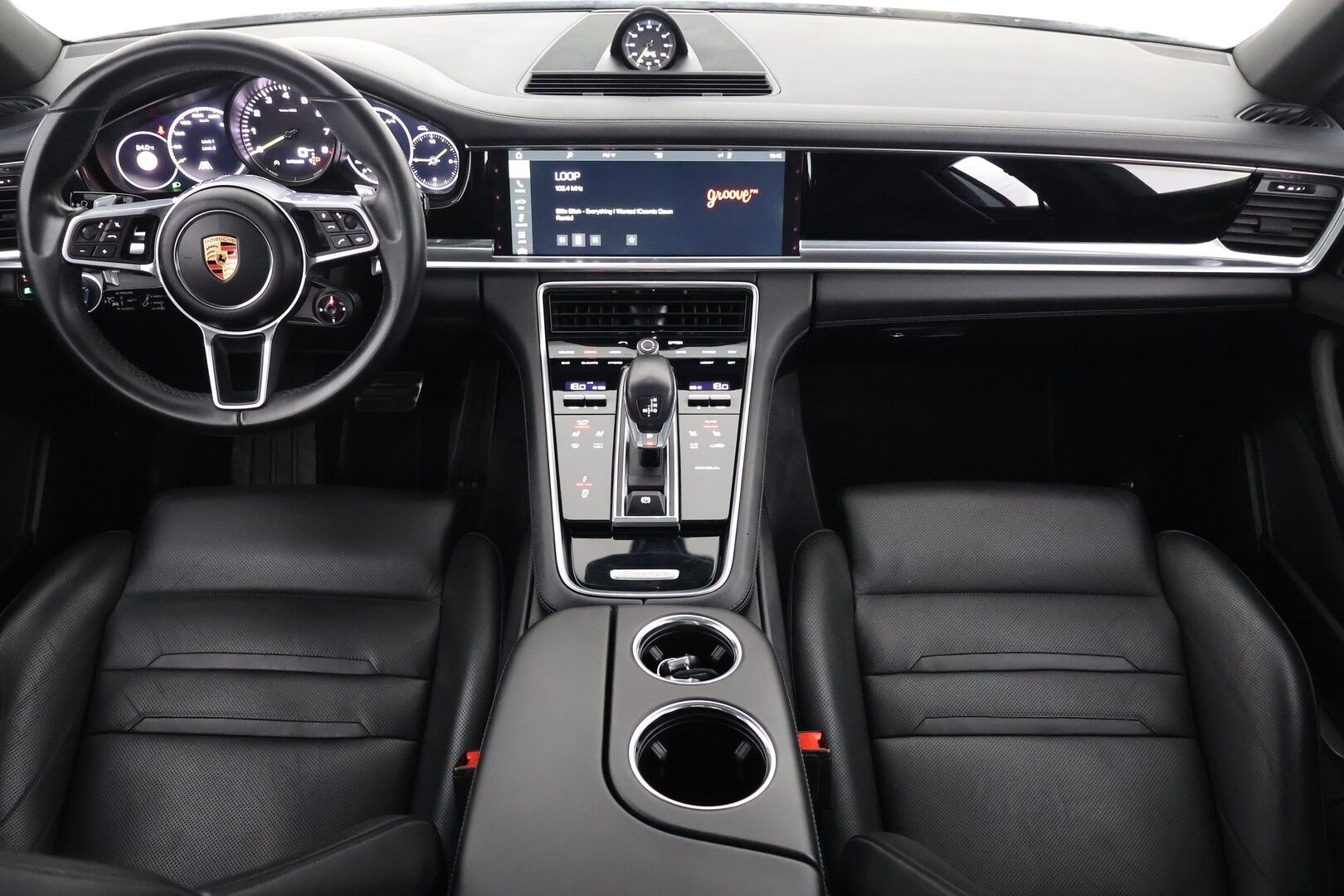 Porsche Panamera 2018 4 E-Hybrid Sport Turismo - ACC | Ilmastoidut & Hierovat Istuimet | BOSE | 14 - Penkit | Panorama | Lane Assist | Sport Chrono | Juuri huollettu!  