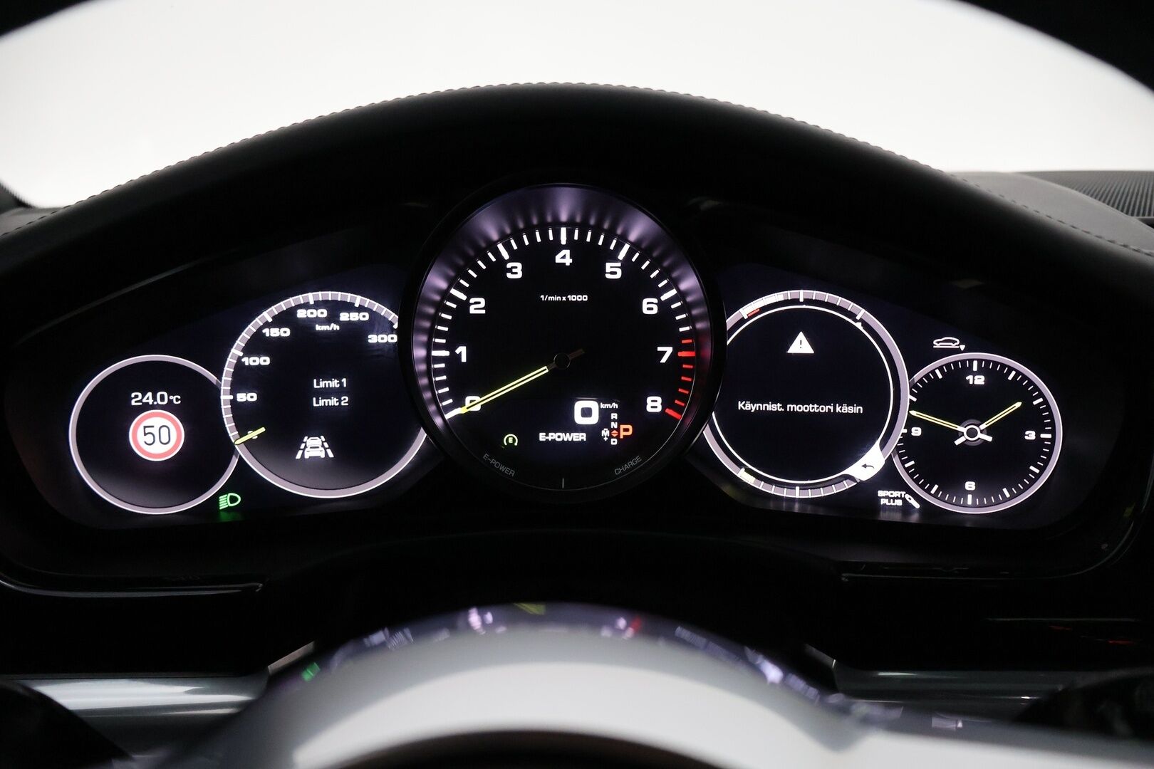 Porsche Panamera 2018 4 E-Hybrid Sport Turismo - ACC | Ilmastoidut & Hierovat Istuimet | BOSE | 14 - Penkit | Panorama | Lane Assist | Sport Chrono | Juuri huollettu!  