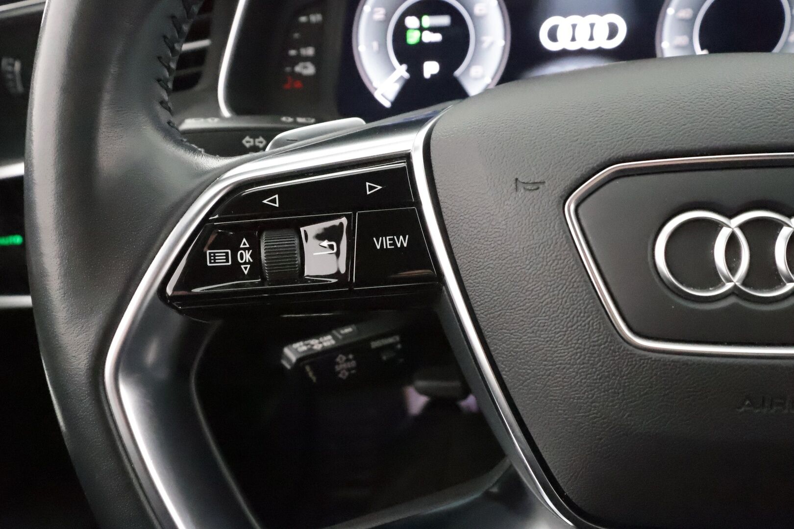 Audi A6 2021 Sedan Business Sport 50 TFSI e quattro Stronic * ACC / LED / P.Kamera / Muistipenkki / Keyless / Nahat / Apple&Android * - Kahdet Renkaat - HULLUT AVAJAISHULINAT KORKOTARJOUS 3,29 %