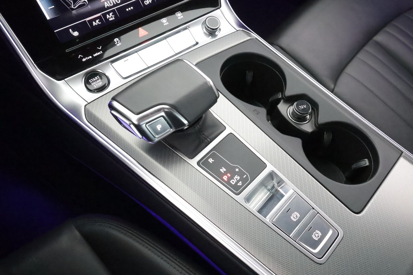 Audi A6 2021 Sedan Business Sport 50 TFSI e quattro Stronic * ACC / LED / P.Kamera / Muistipenkki / Keyless / Nahat / Apple&Android * - Kahdet Renkaat - HULLUT AVAJAISHULINAT KORKOTARJOUS 3,29 %