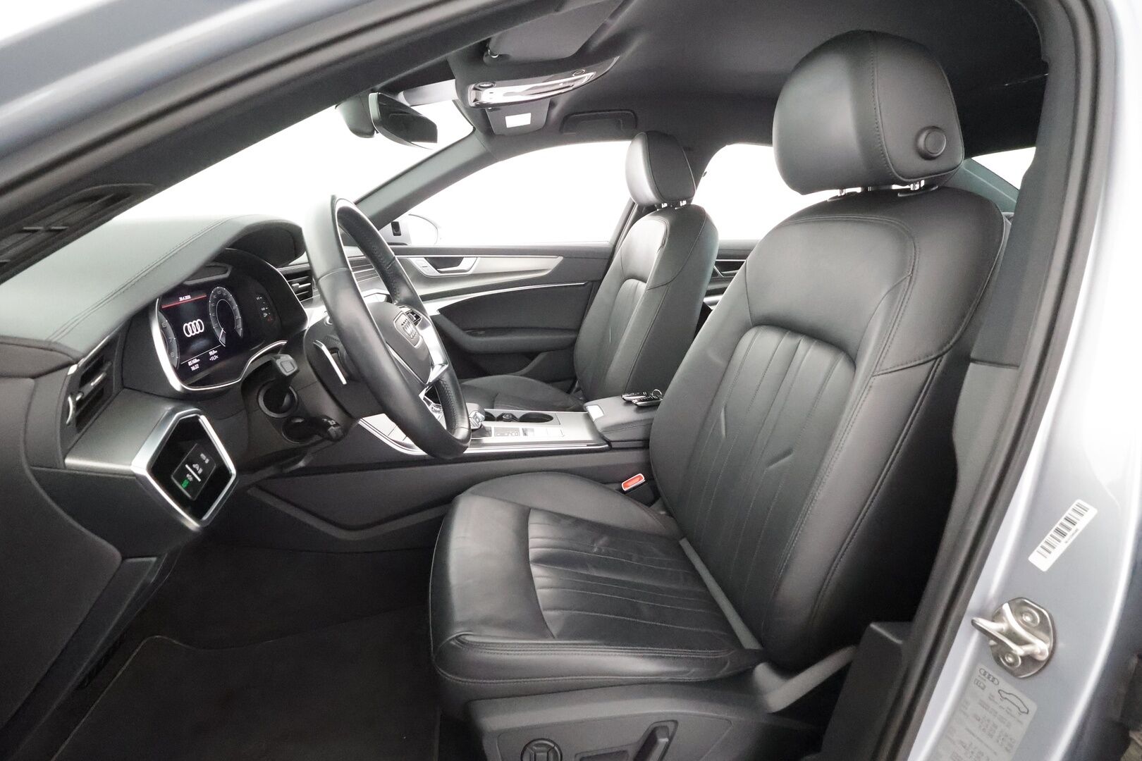 Audi A6 2021 Sedan Business Sport 50 TFSI e quattro Stronic * ACC / LED / P.Kamera / Muistipenkki / Keyless / Nahat / Apple&Android * - Kahdet Renkaat - HULLUT AVAJAISHULINAT KORKOTARJOUS 3,29 %