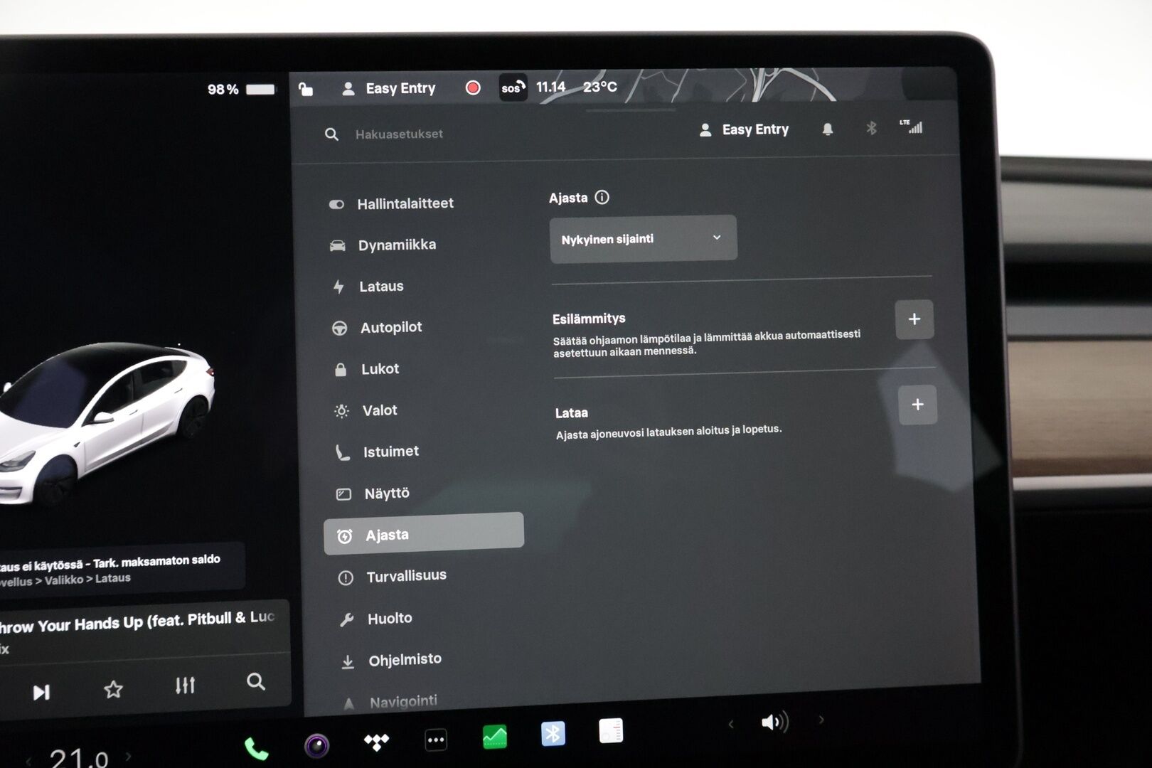 Tesla Model 3 2021 Standard Range Plus *Refresh /Lämpöpumppu /  Lasikatto / Autopilot / Musta nahkasisusta*