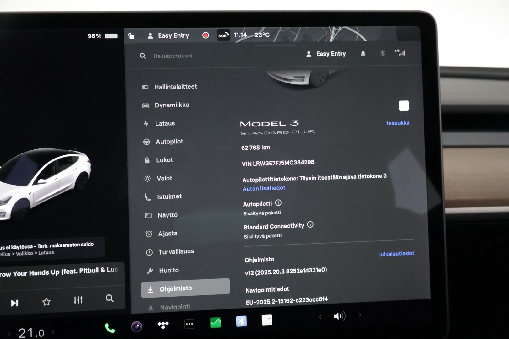 Tesla Model 3 2021 Standard Range Plus *Refresh /Lämpöpumppu /  Lasikatto / Autopilot / Musta nahkasisusta*