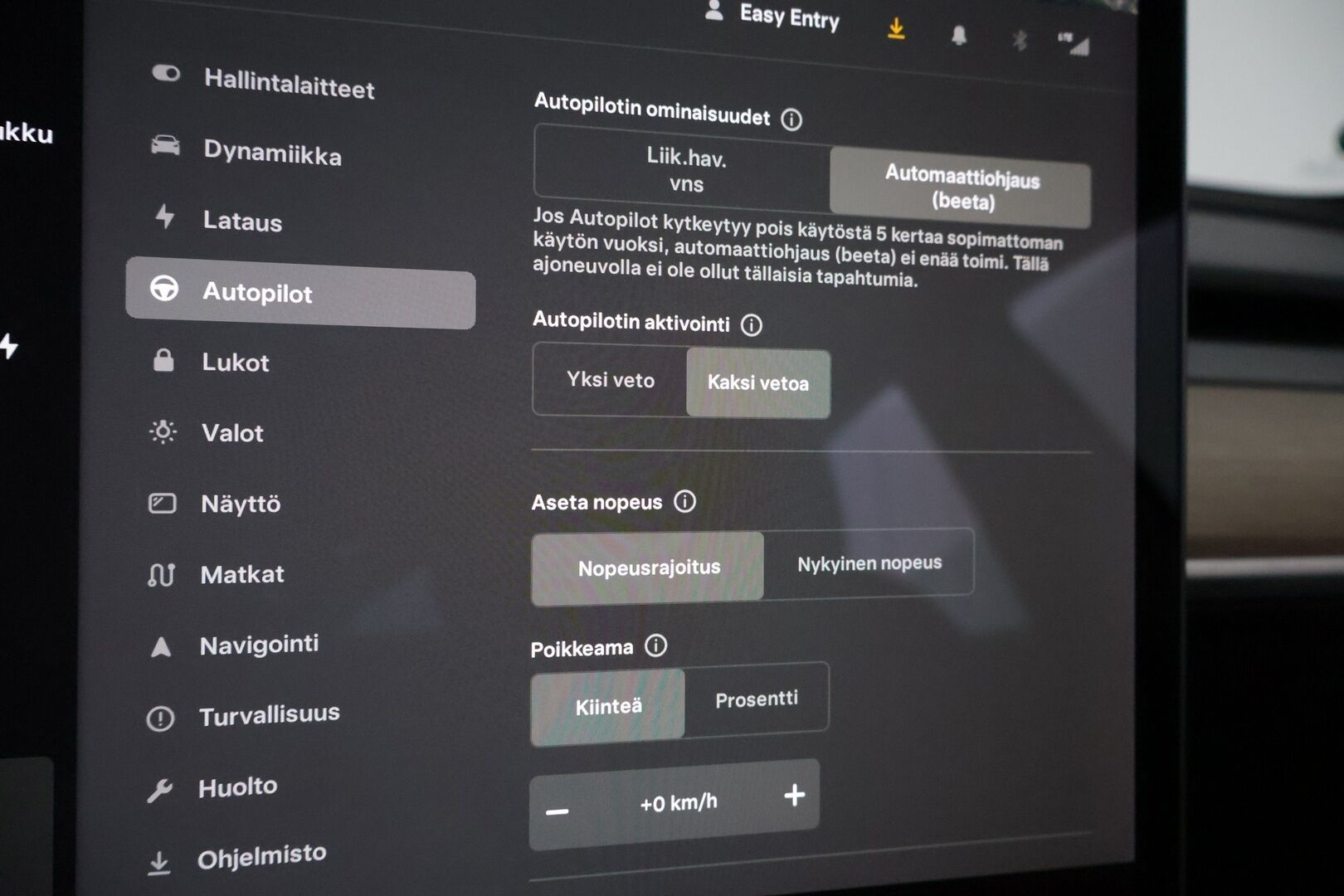 Tesla Model 3 2021 Standard Range Plus *Refresh /Lämpöpumppu /  Lasikatto / Autopilot / Musta nahkasisusta*
