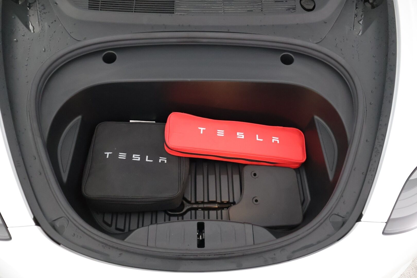 Tesla Model 3 2021 Standard Range Plus *Refresh /Lämpöpumppu /  Lasikatto / Autopilot / Musta nahkasisusta*