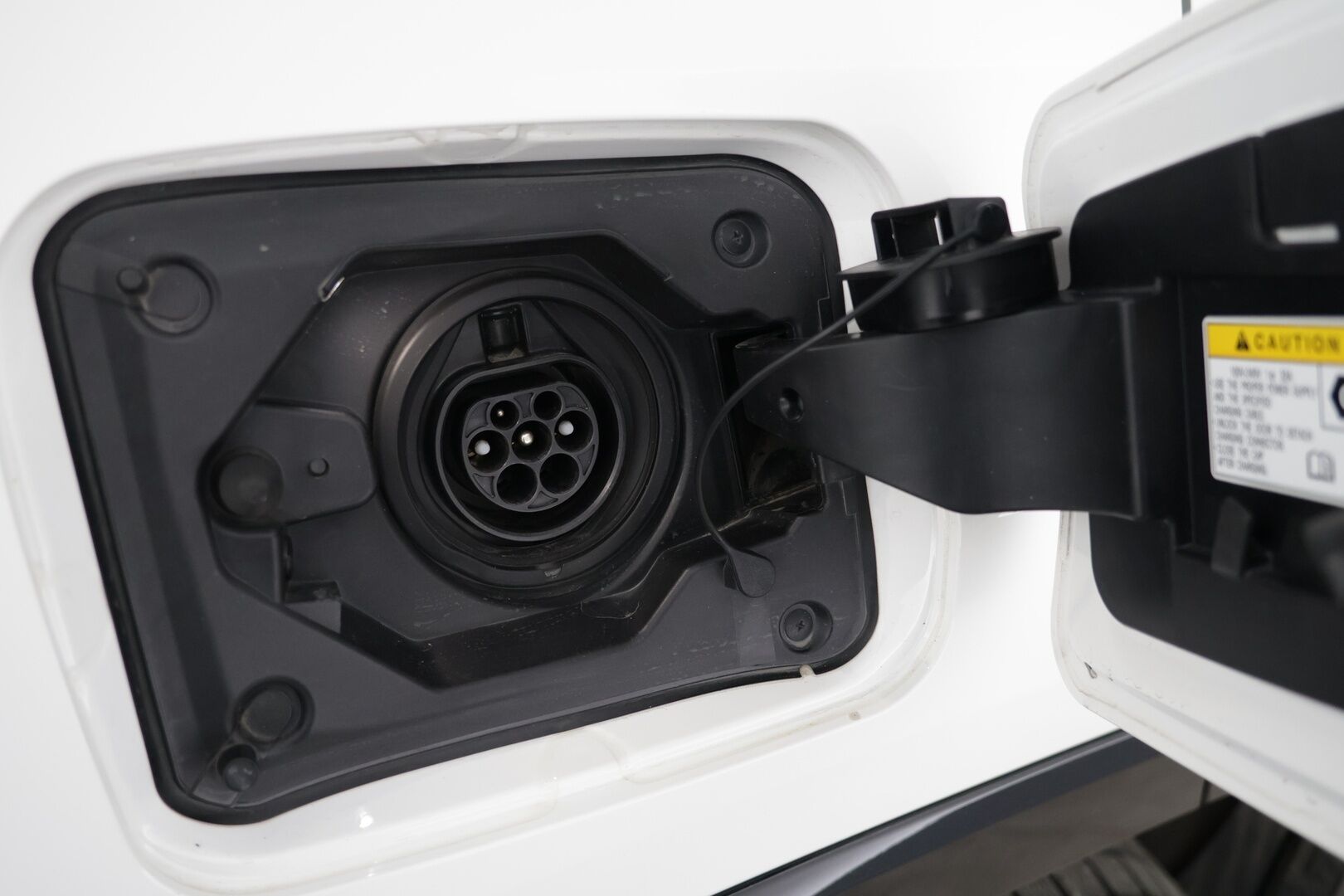 Toyota RAV4 PLUG-IN 2021 2,5 Hybrid AWD-i Business Edition*  Koukku / Kamera / Acc / JBL / * - *Koukku / JBL / ACC / Kamera*