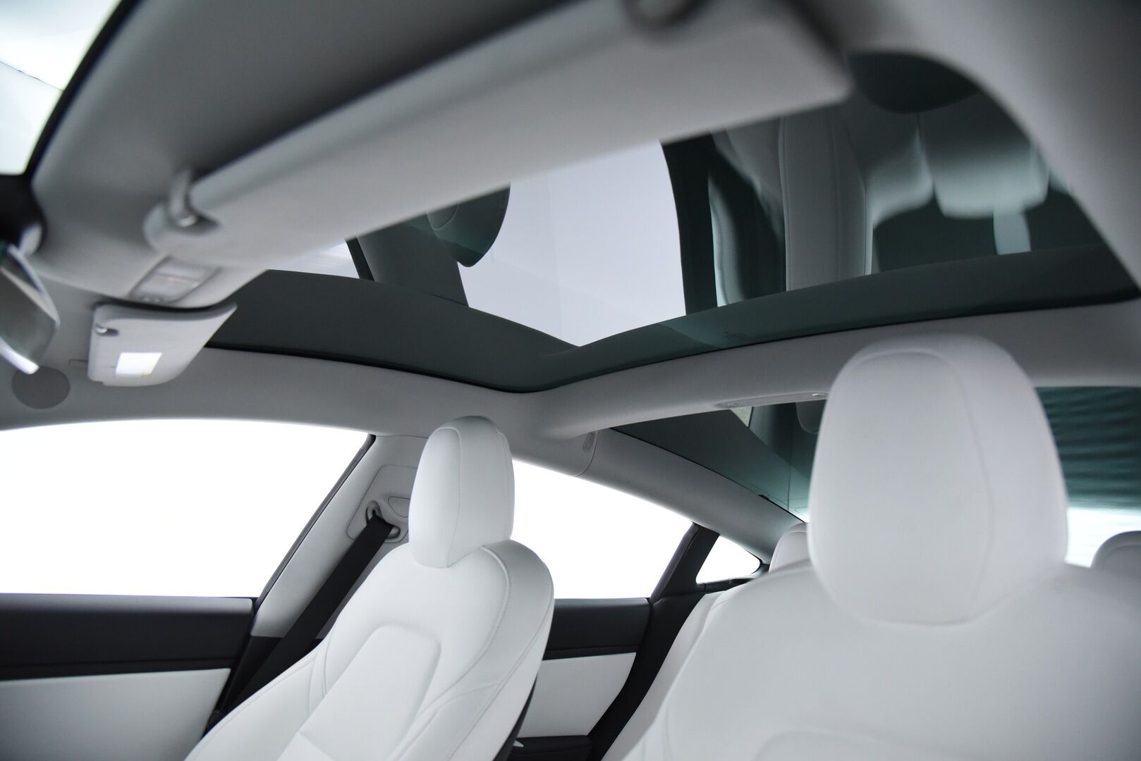 Tesla Model 3 2020 Performance Dual Motor AWD / FSD täysin itsenäinen ajo / Valkoinen sisusta / Premium äänentoisto / Lasikatto - 2x renkaat / FSD / Vaaleat nahat 