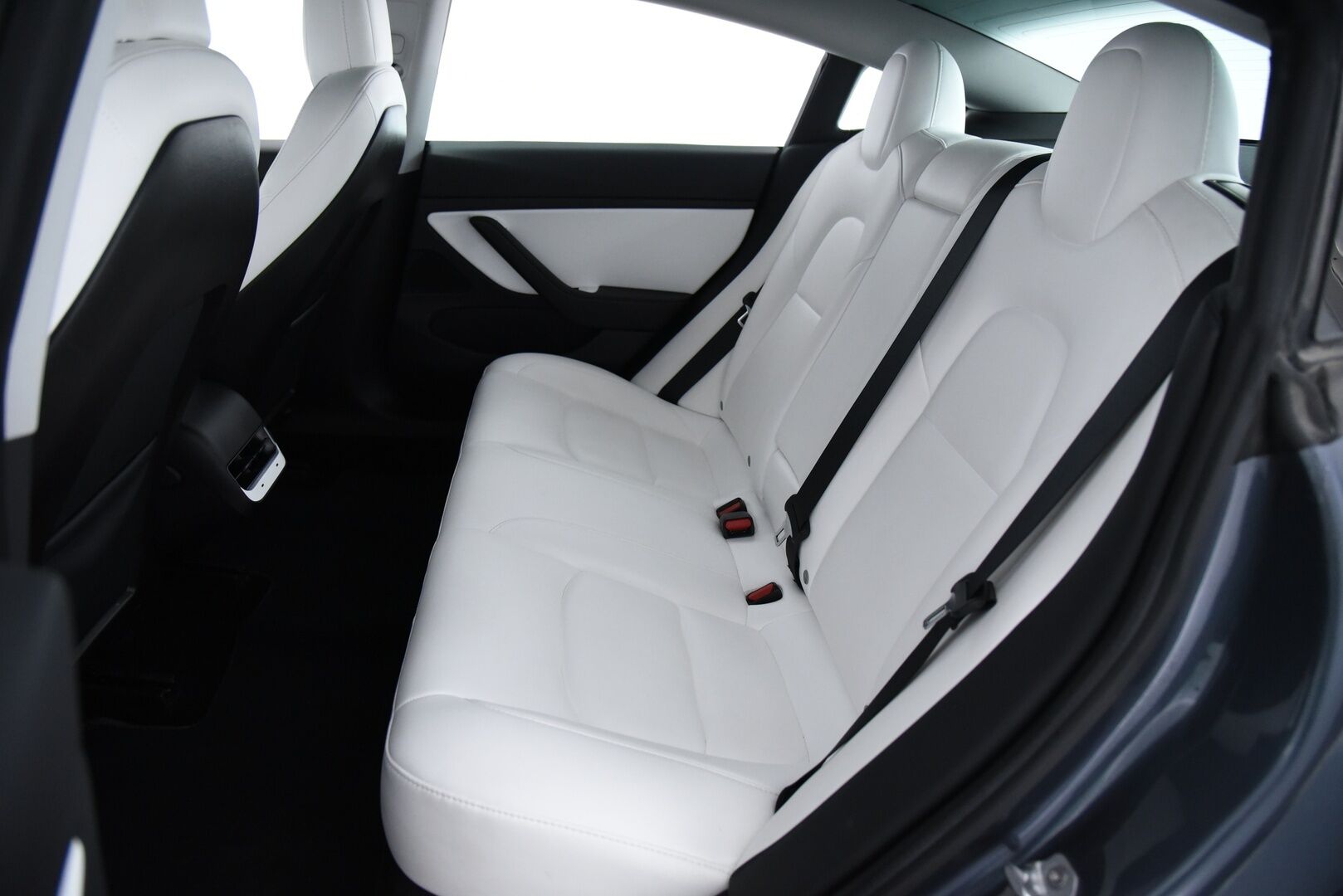 Tesla Model 3 2020 Performance Dual Motor AWD * FSD täysin itsenäinen ajo / Valkoinen sisusta / Premium äänentoisto / Lasikatto * - 2x renkaat / FSD / Vaaleat nahat - HULLUT AVAJAISHULINAT KORKOTARJOUS 3,29 %