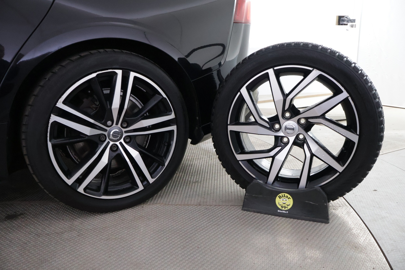 Volvo V60 2020 V60 T6 TwE AWD R-Design aut */ Adapt. vakkari / H&K / Panorama / 360°-kamera / Webasto / Koukku / Juuri saapunut /* - Huippuvarusteltu / Juuri katsastettu / Hihna vaihdettu